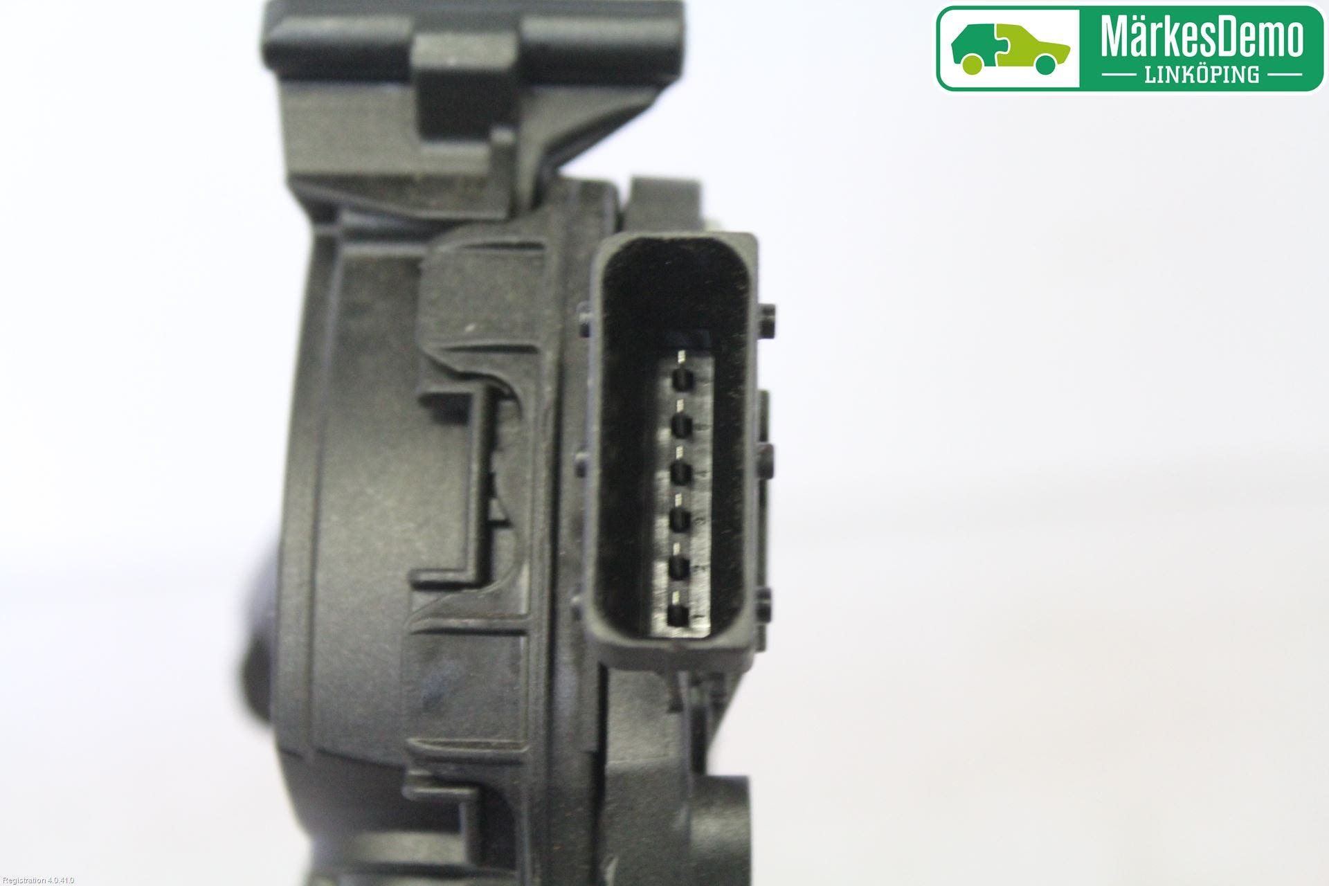 Opel ASTRA J 10-15 Gaspedal