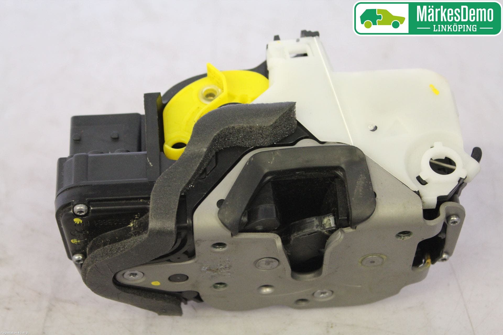 Opel ASTRA J 10-15 Låskista-Dörrlås