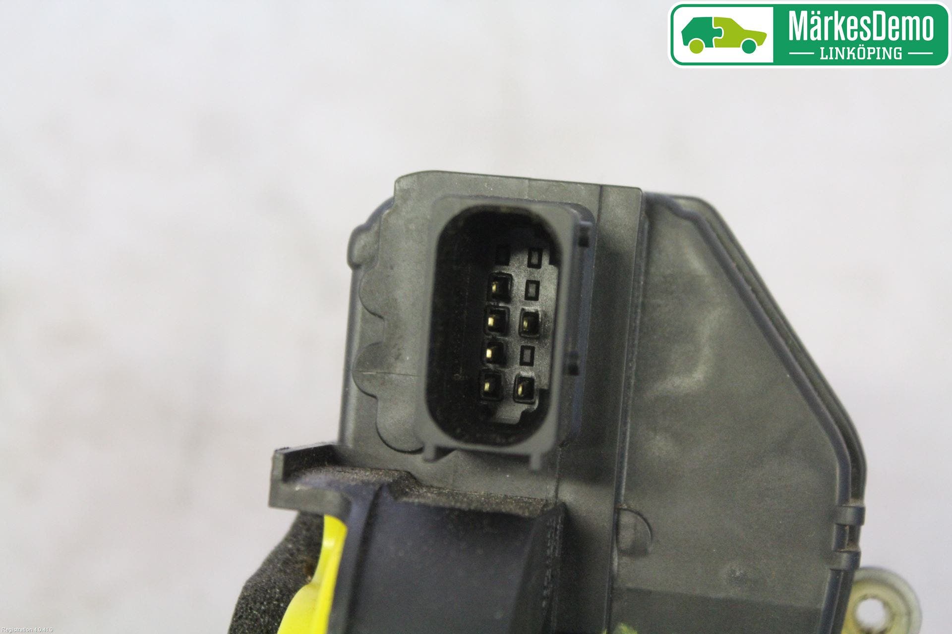 Opel ASTRA J 10-15 Låskista-Dörrlås