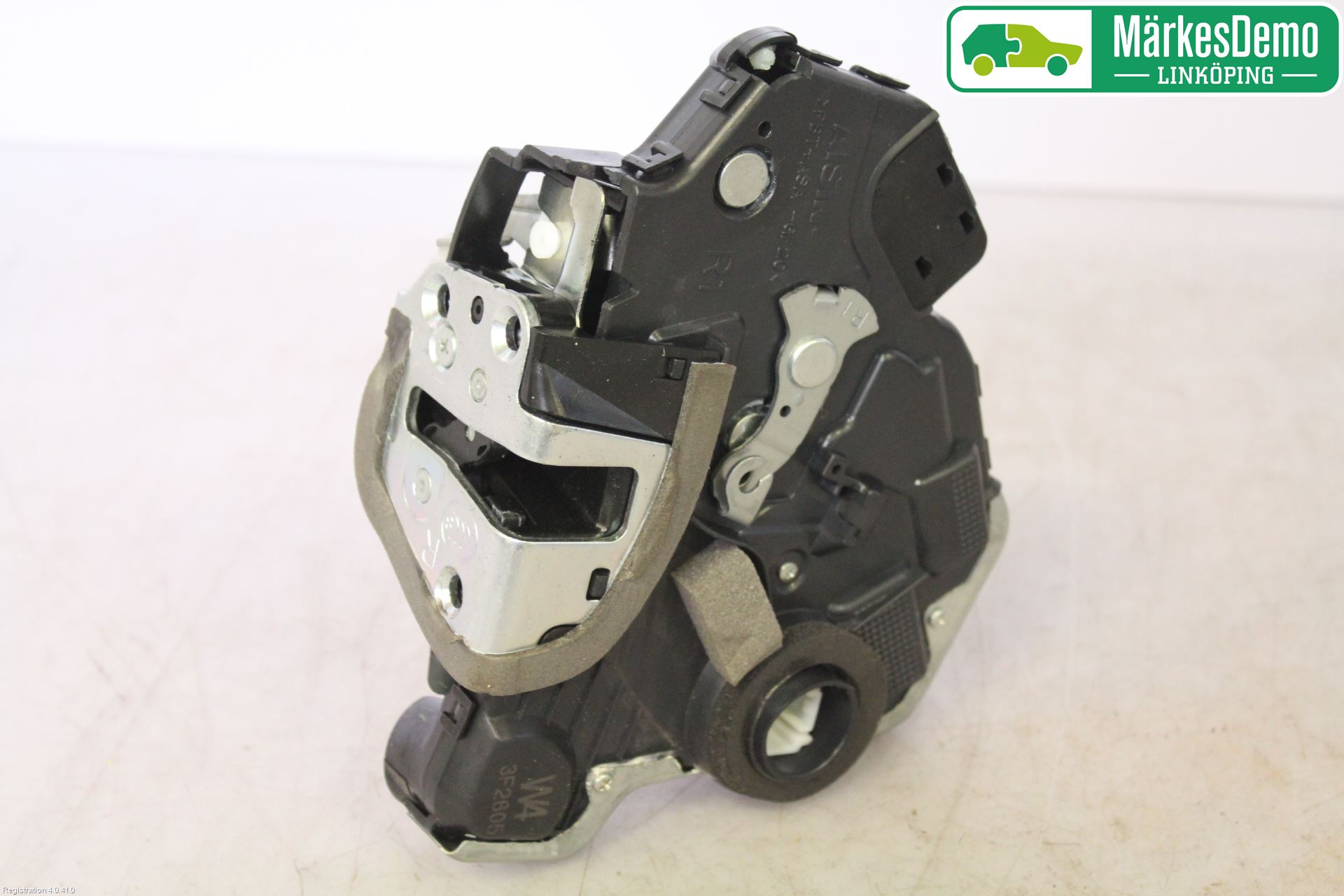 Lexus IS 250/350 14-20 Låskista-Dörrlås