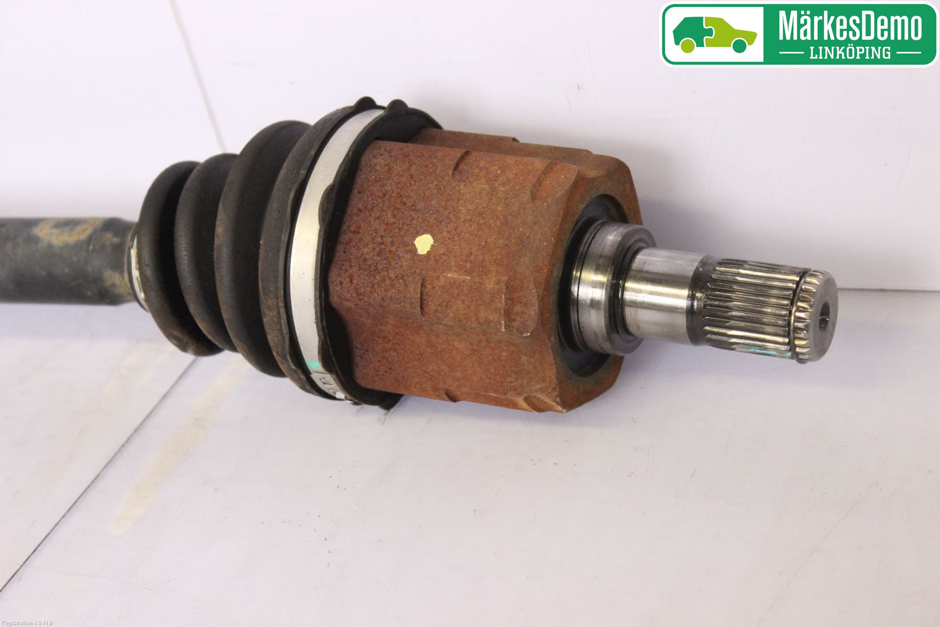 Kia CEED 06-12 Drivaxel Fram Höger
