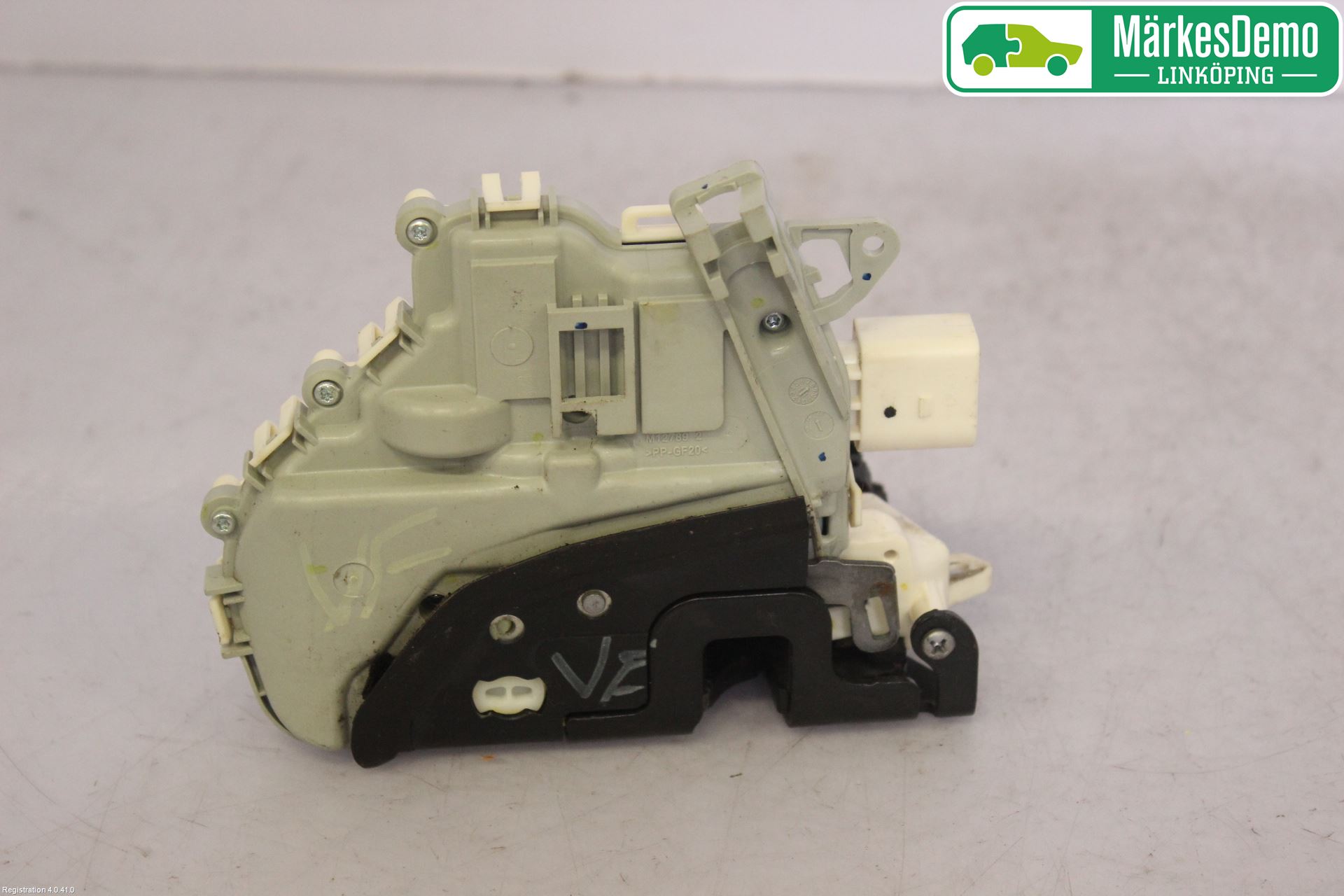 Audi A6/S6 4G 11-18 Låskista-Dörrlås