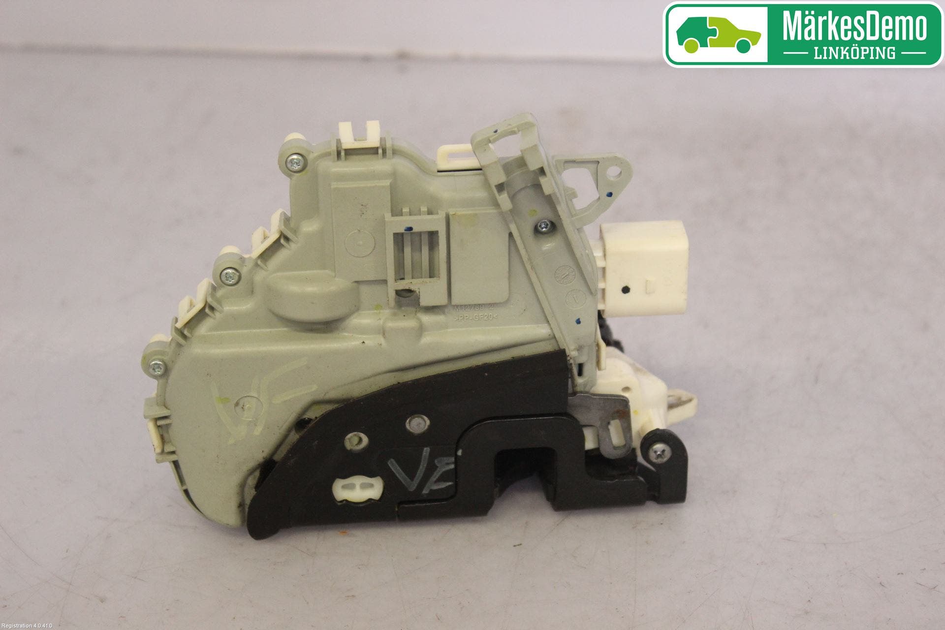 Audi A6/S6 4G 11-18 Låskista-Dörrlås