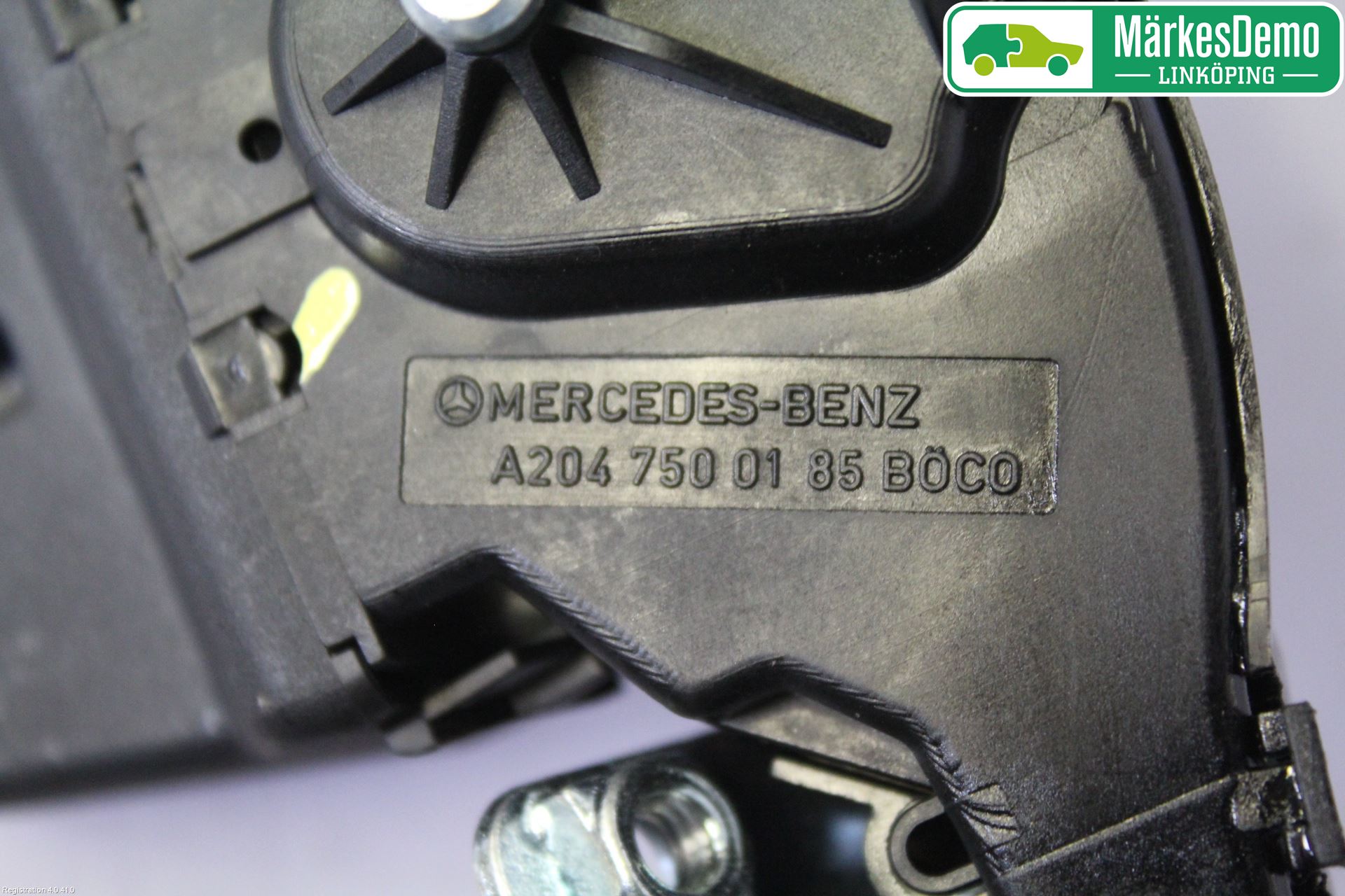 Mercedes-Benz MB E-KLASS (W212) 09-16 Låskista Baklucka