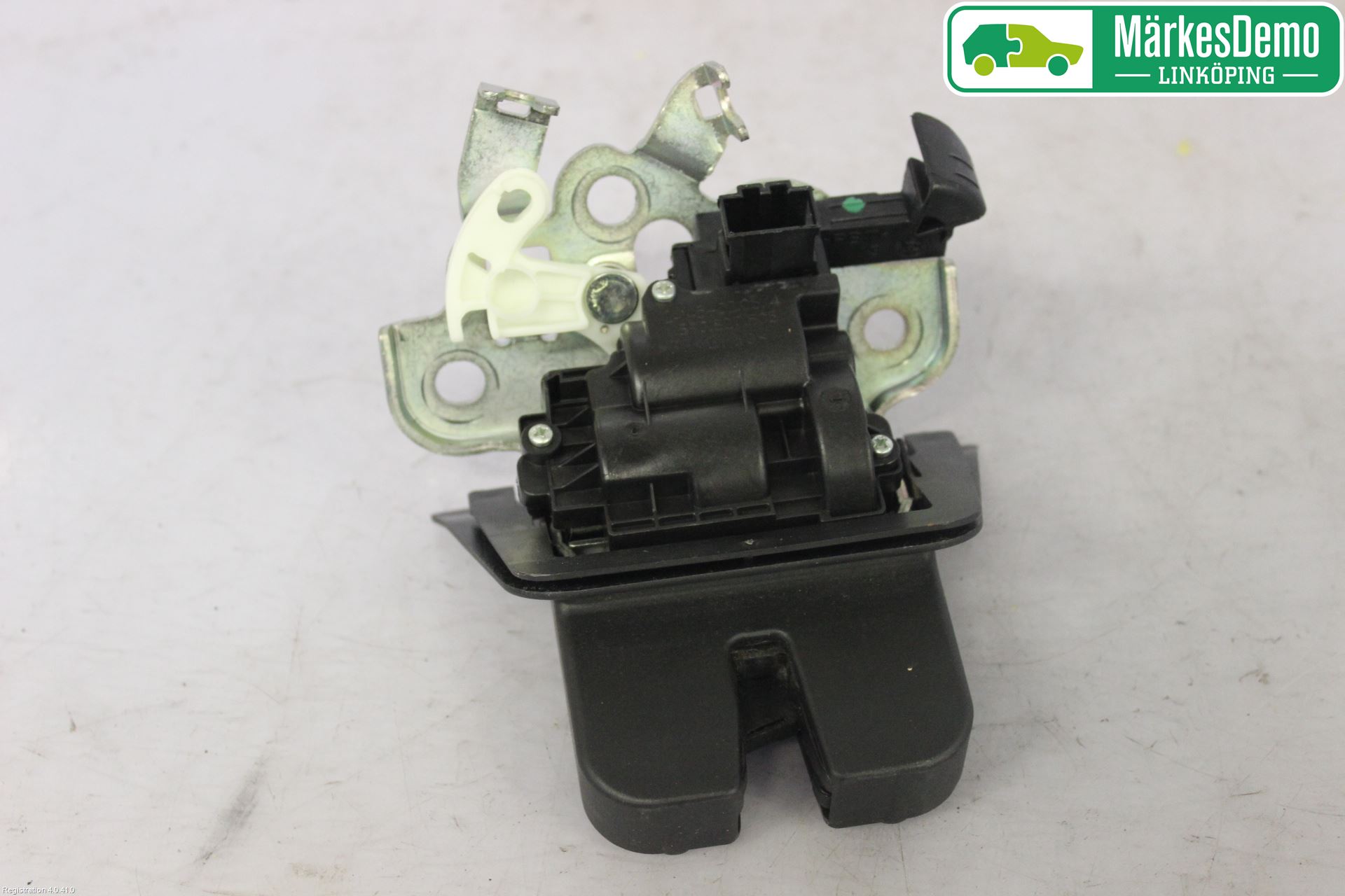 Audi A4 12-15 Låskista Baklucka