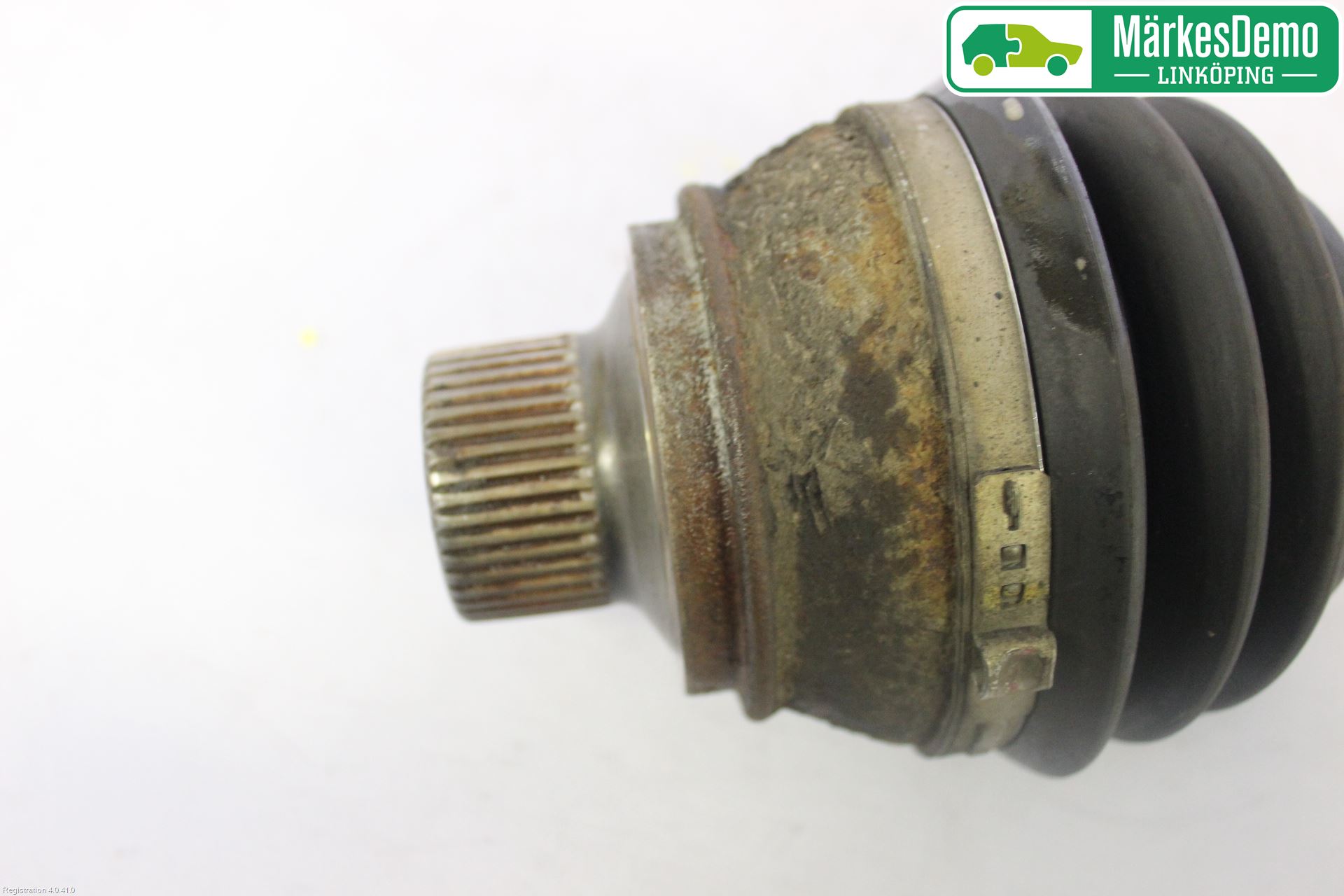 Audi A4/S4 08-11 Drivaxel Fram Höger