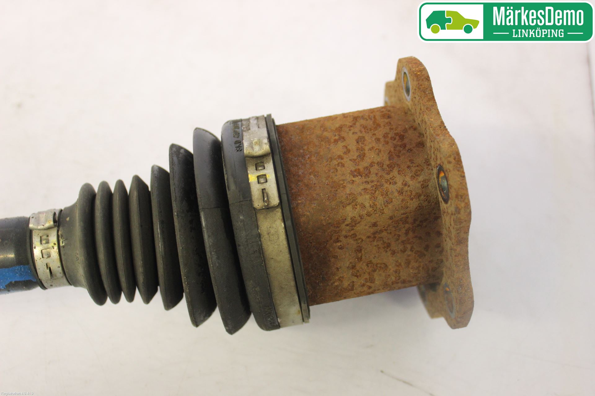 Audi A4/S4 08-11 Drivaxel Fram Höger
