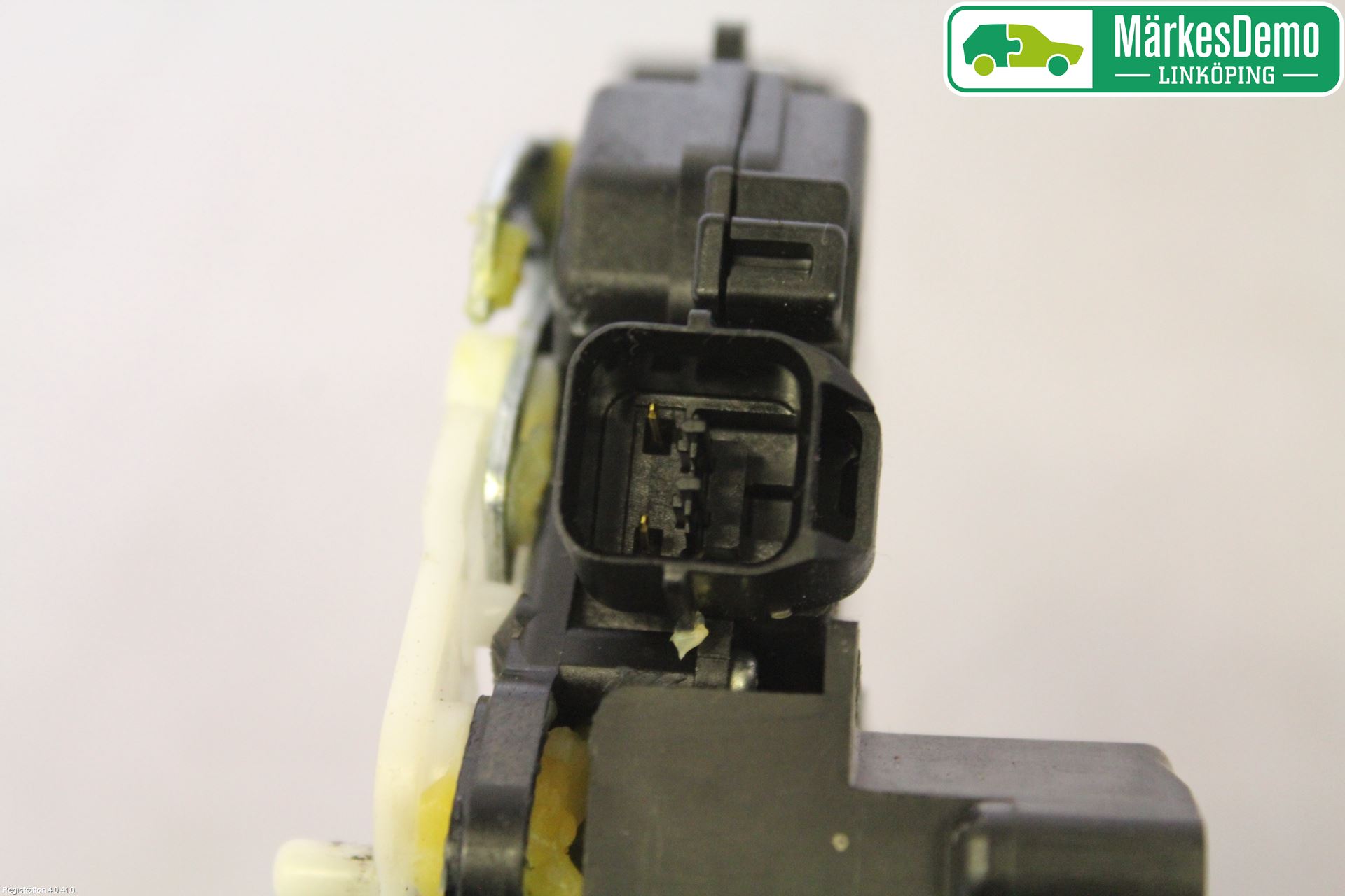 Mitsubishi COLT 09-13 Låskista-Dörrlås