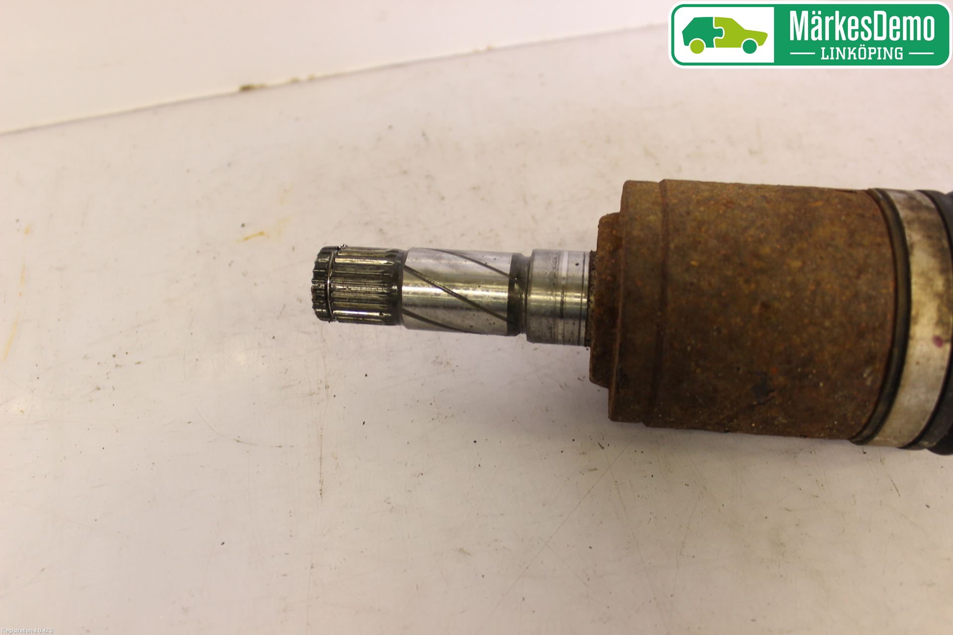 Volvo V70 14-16 Drivaxel Bak Höger