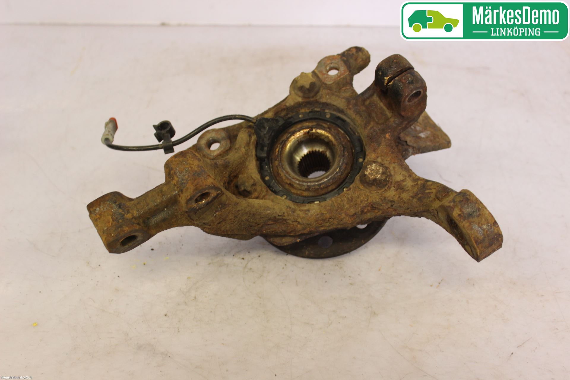 Opel ZAFIRA B 06-14 Styrspindel Lagerhus Vä