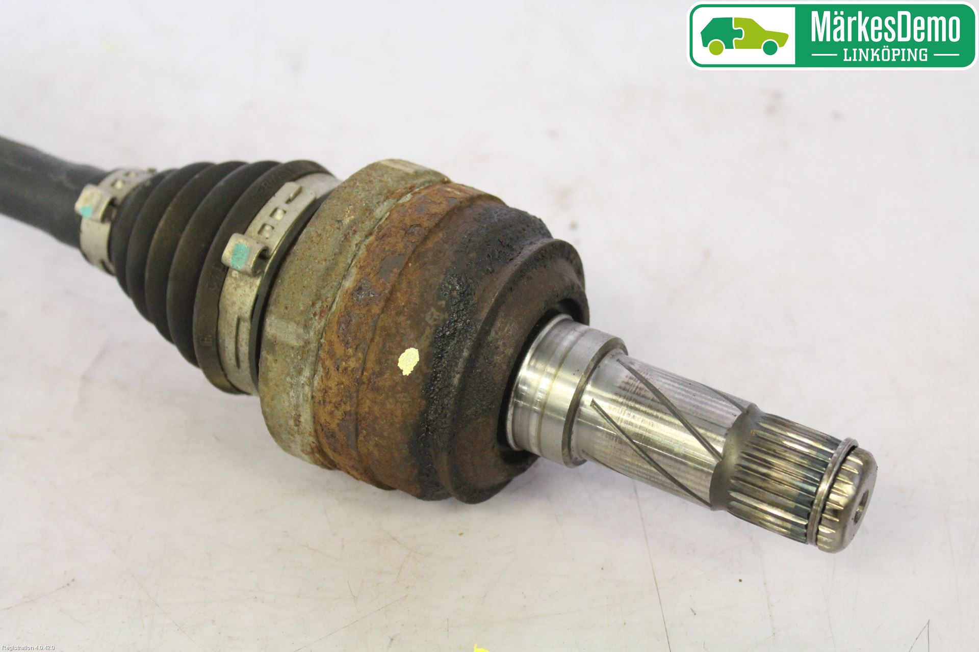 Ford KUGA 08-12 Drivaxel Bak Vänster