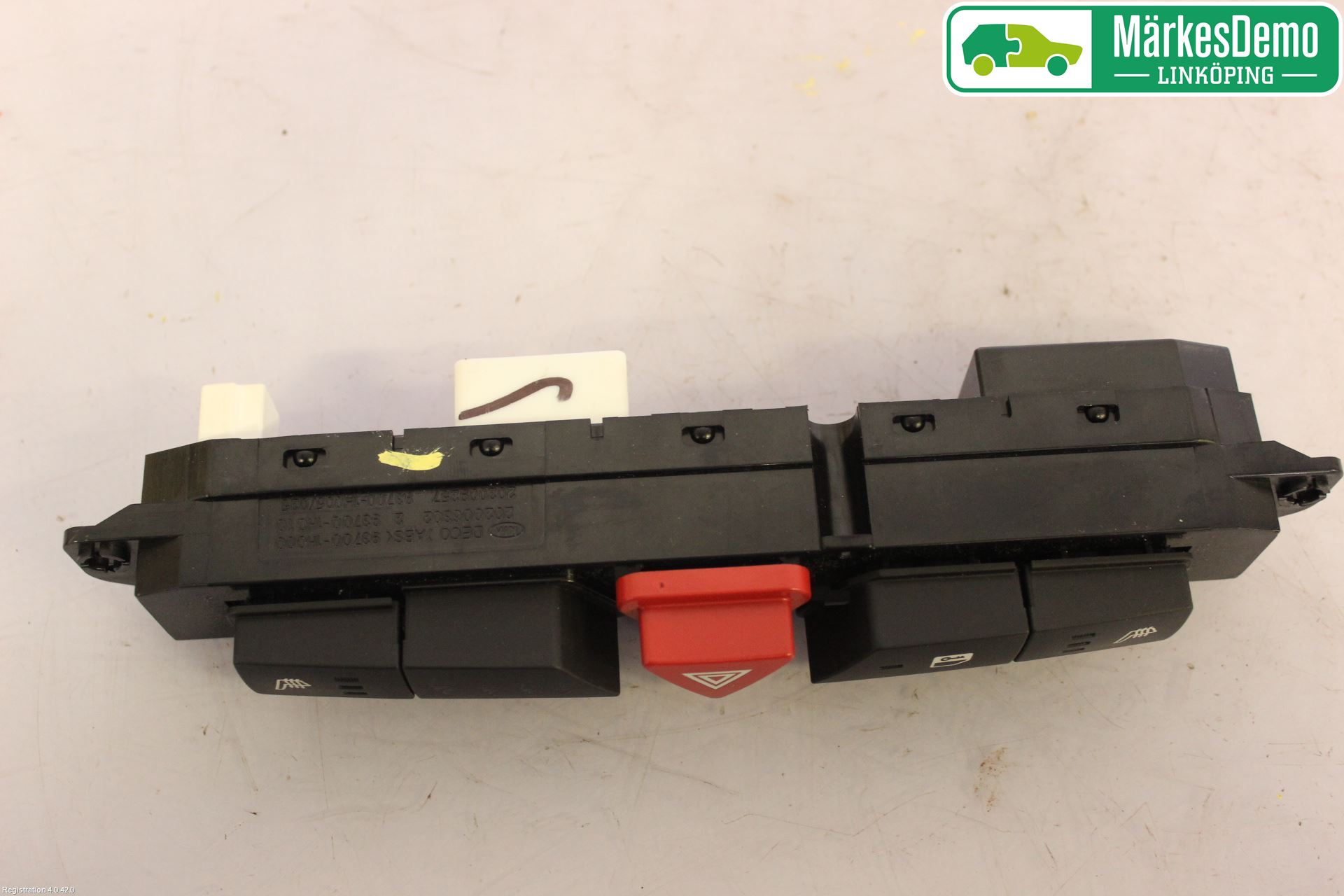 Kia CEED 06-12 Strömställare Varnings