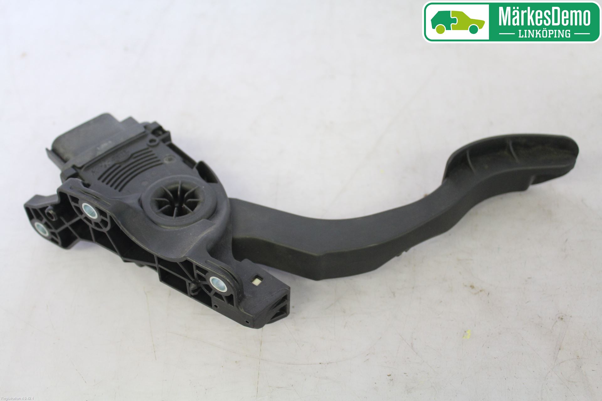 Volvo V70 14-16 Gaspedal