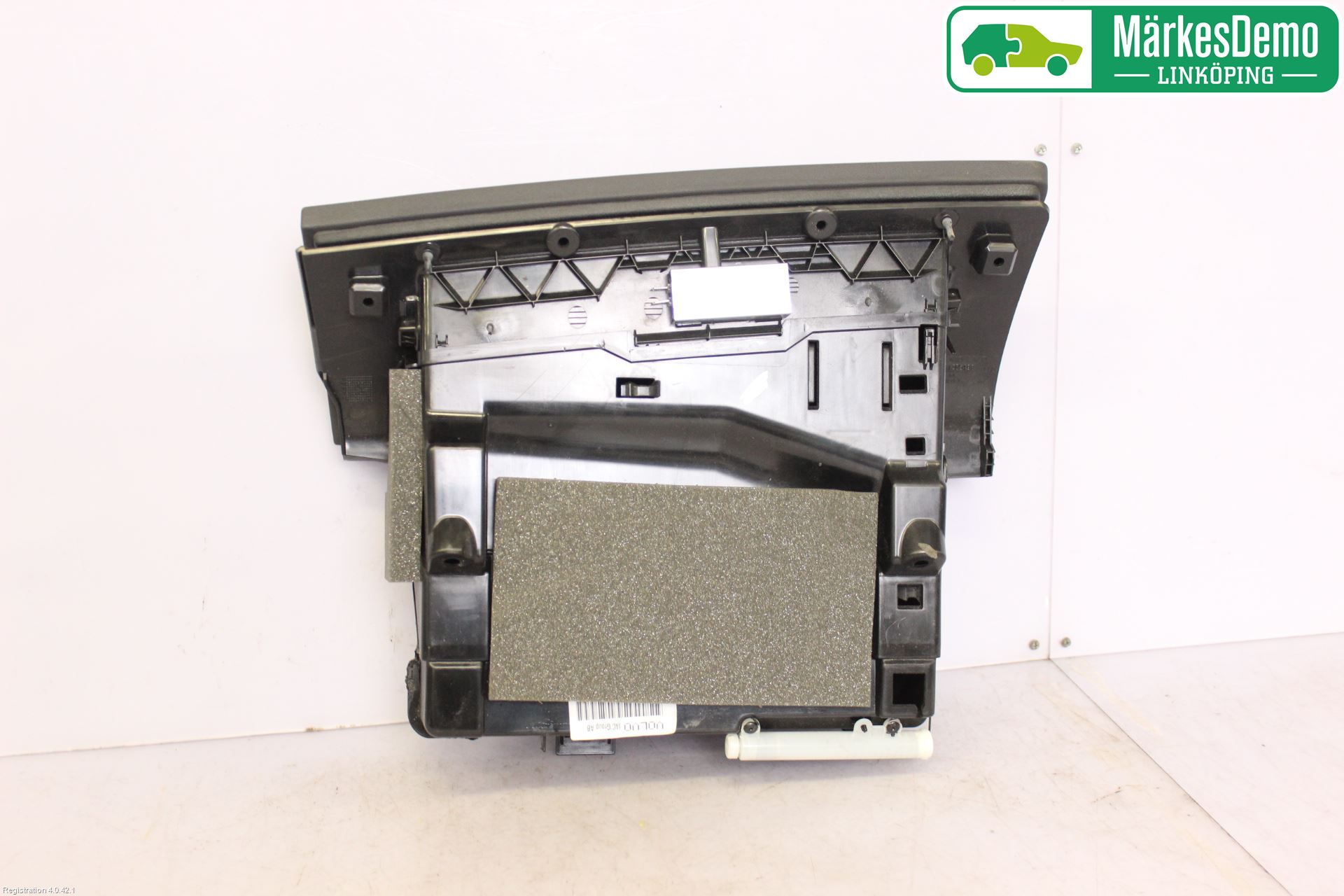 Volvo XC70 14-16 Handskfack