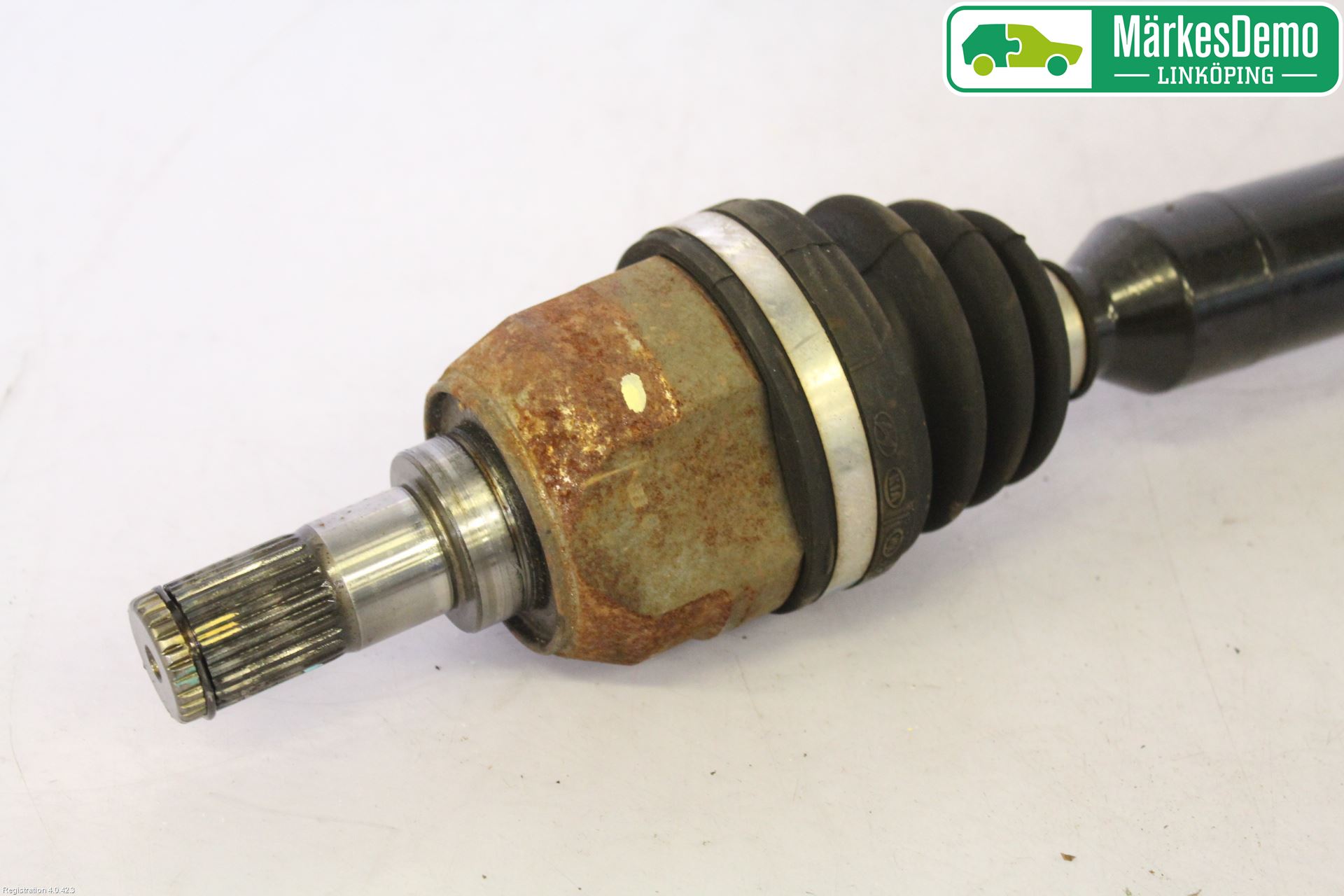 Kia CEED 12-18 Drivaxel Fram Höger
