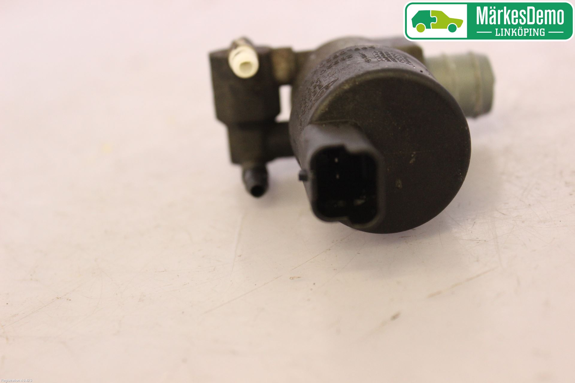 Nissan MICRA 11-16 Spolarpump Vindruta