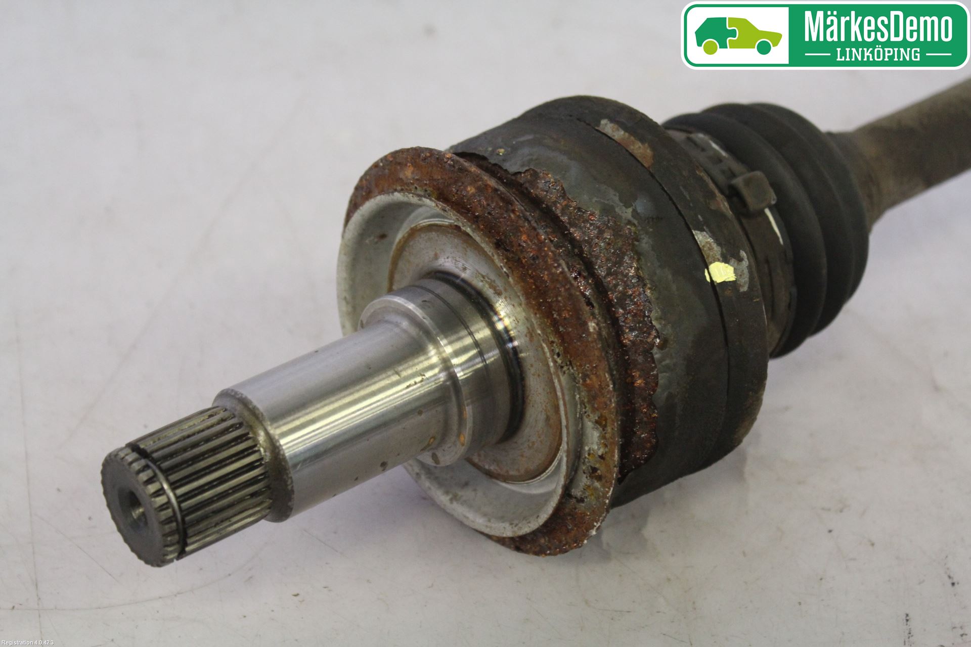 Mercedes-Benz MB E-KLASS (W212) 09-16 Drivaxel Bak Vänster