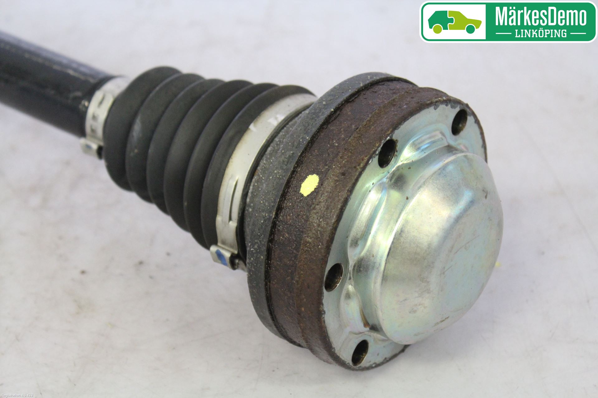 Audi Q5 09-16 Drivaxel Bak Vänster