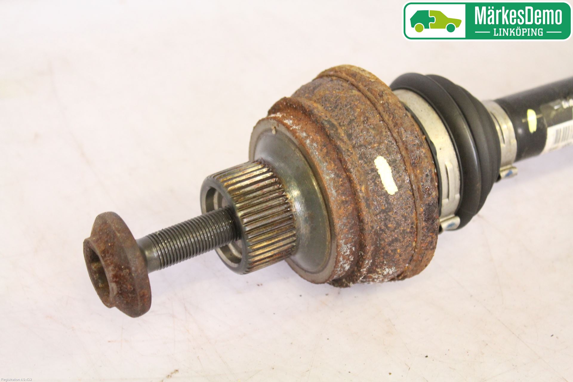 Audi Q5 09-16 Drivaxel Bak Höger