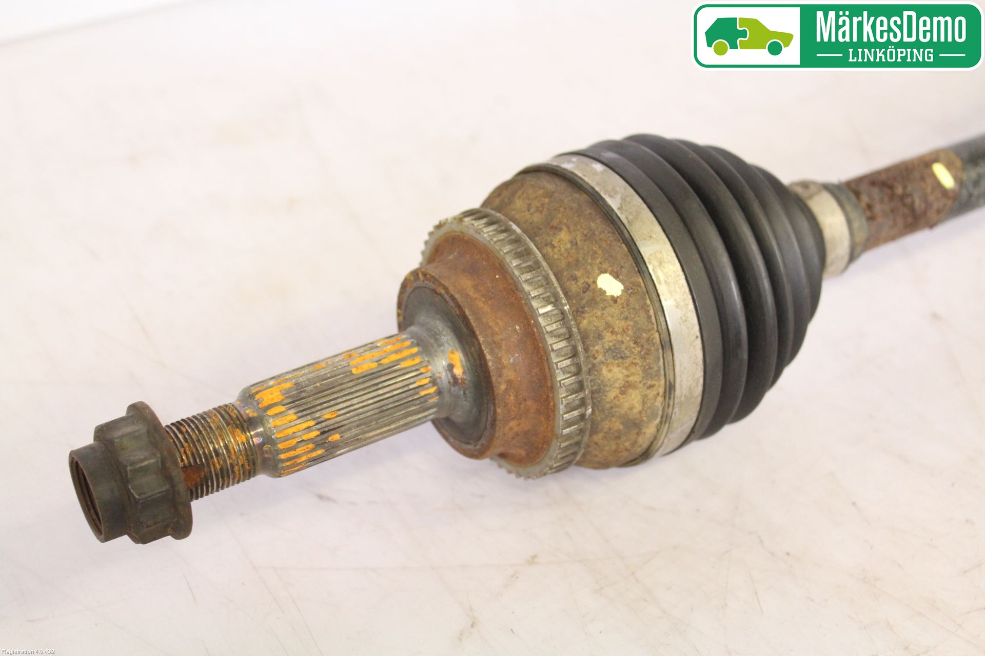 Toyota AVENSIS 07-08 Drivaxel Fram Vänster