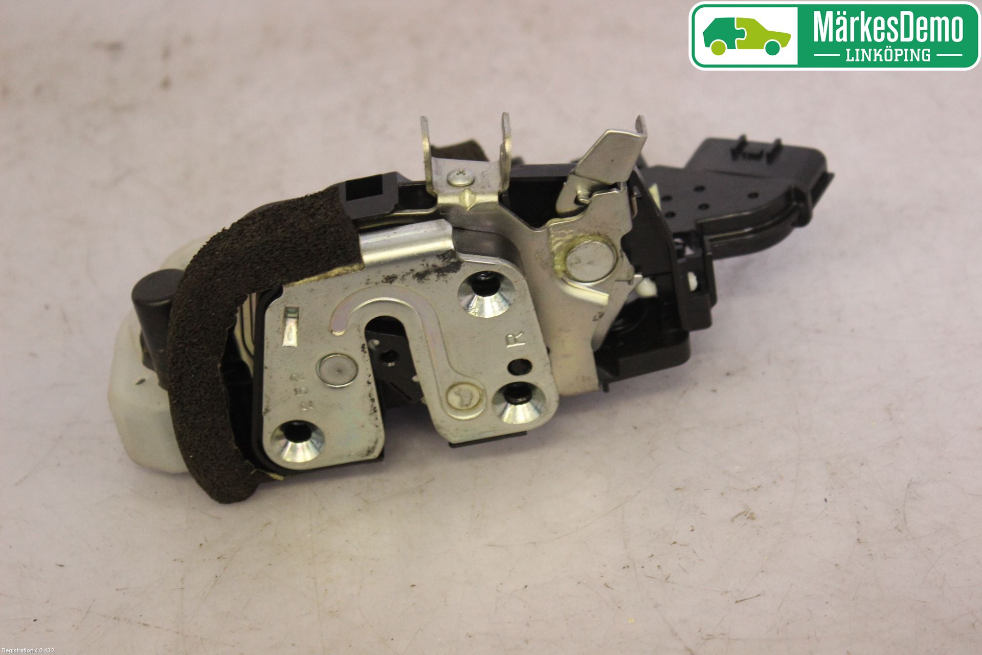 Nissan MICRA 11-16 Låskista-Dörrlås