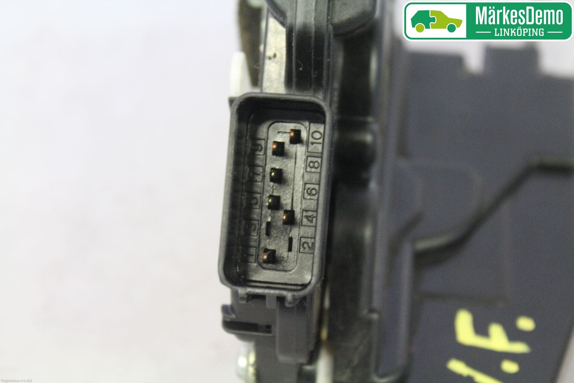 Mazda 3 I 07-08 Låskista-Dörrlås