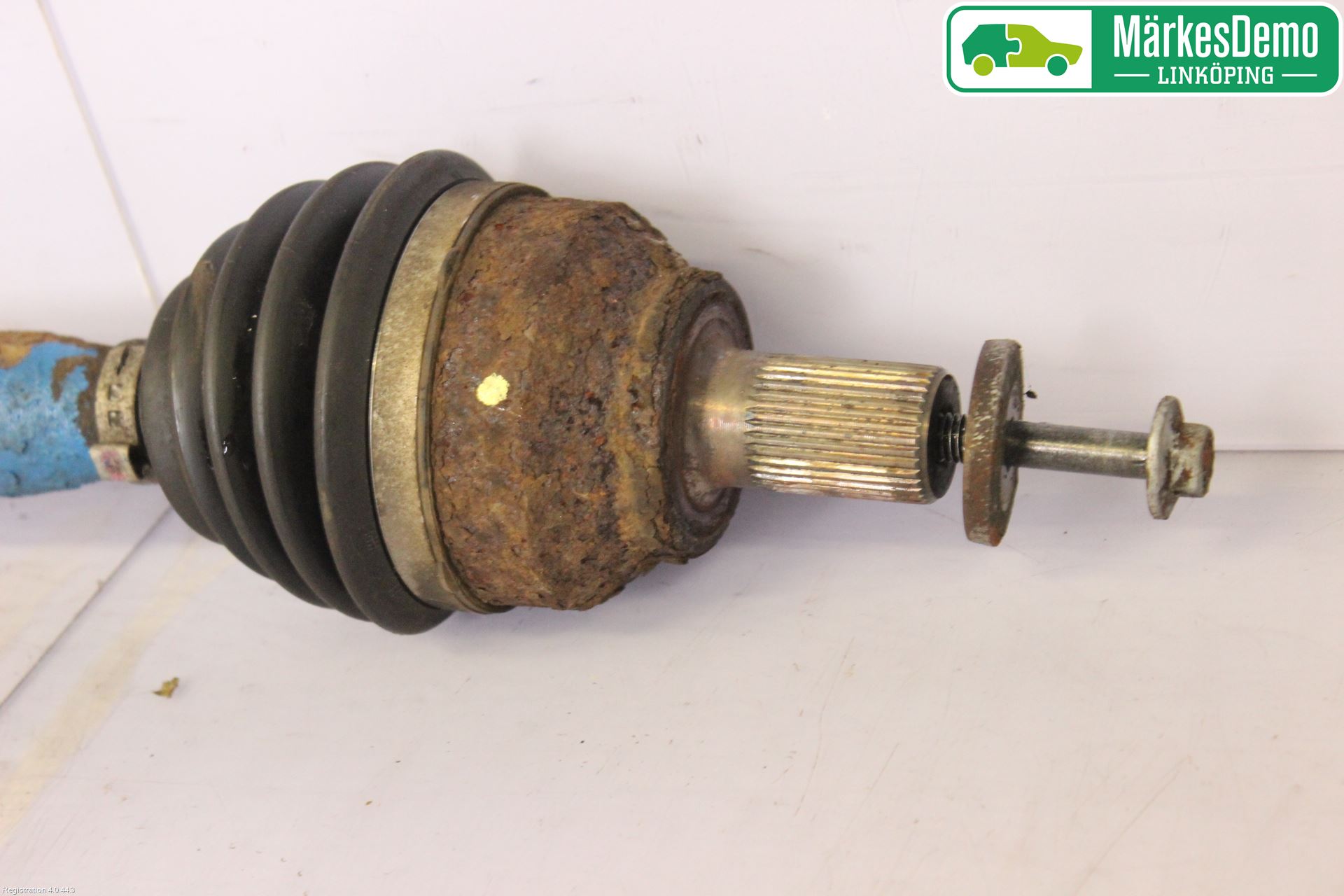 Volvo V50 04-07 Drivaxel Fram Höger