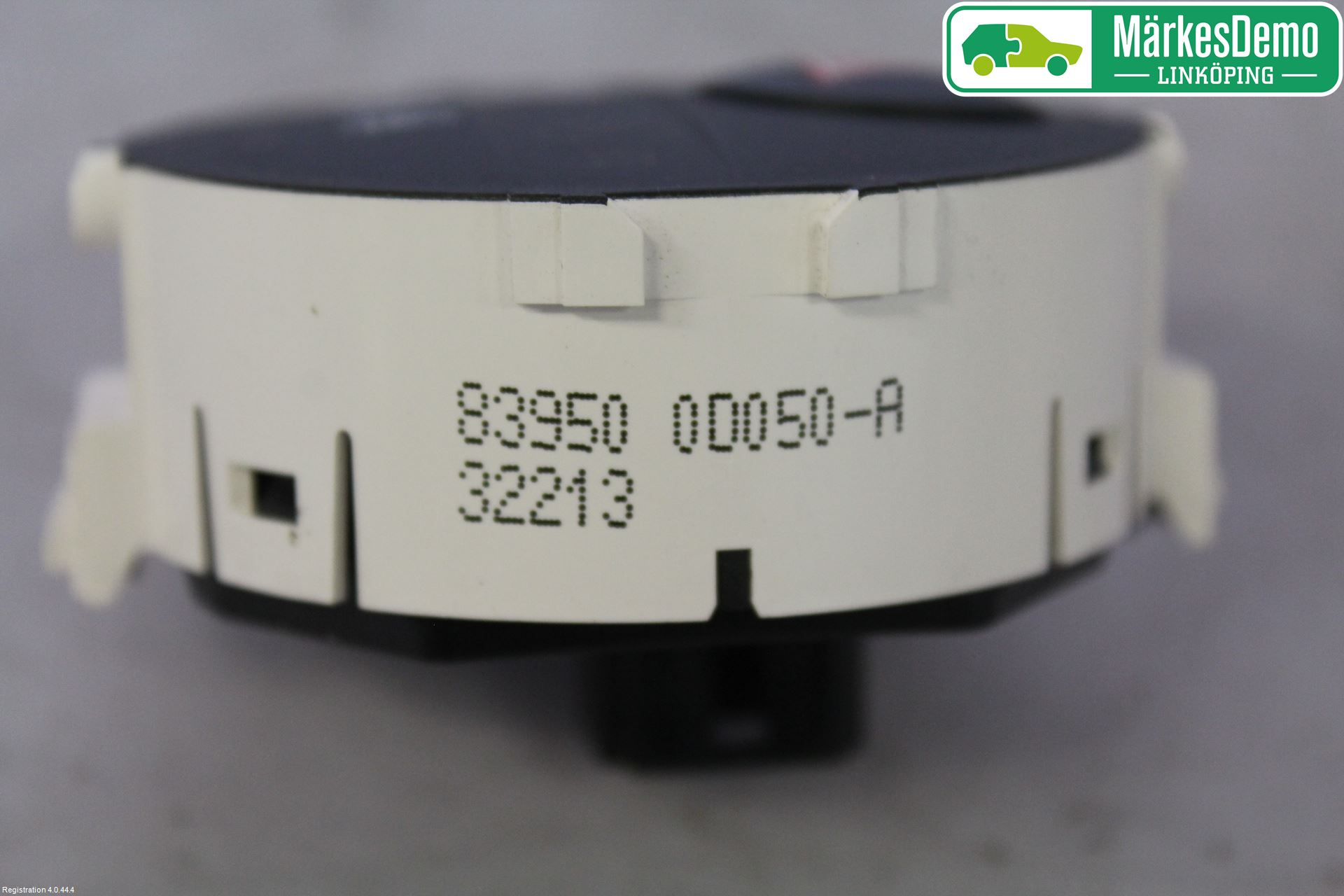 Toyota YARIS XP130 12-14 Strömställare Varnings