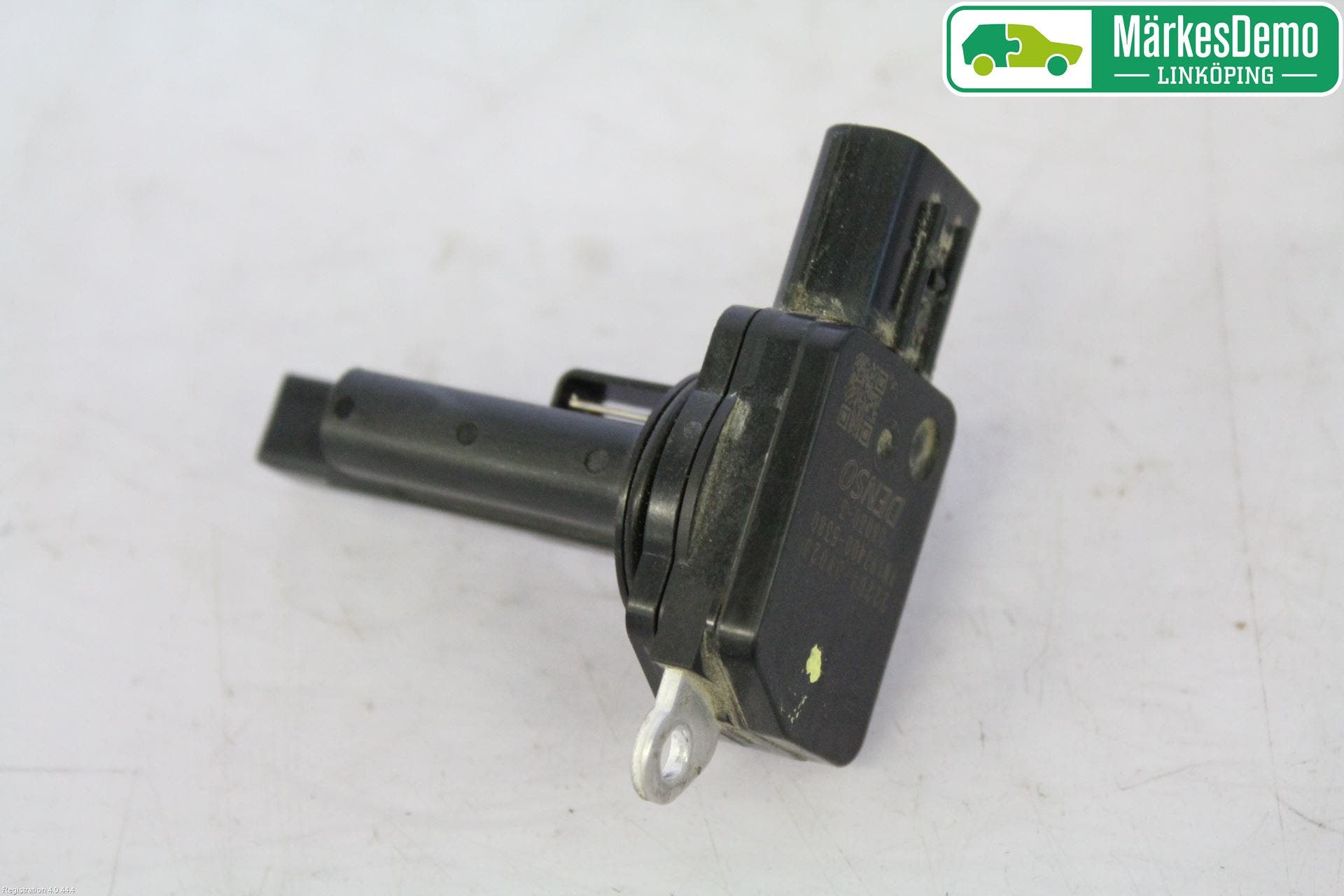 Toyota YARIS XP130 12-14 Injluftmassamätare