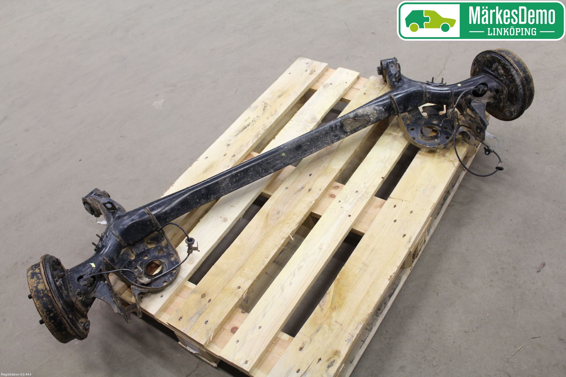 Toyota YARIS XP130 12-14 Bakaxel