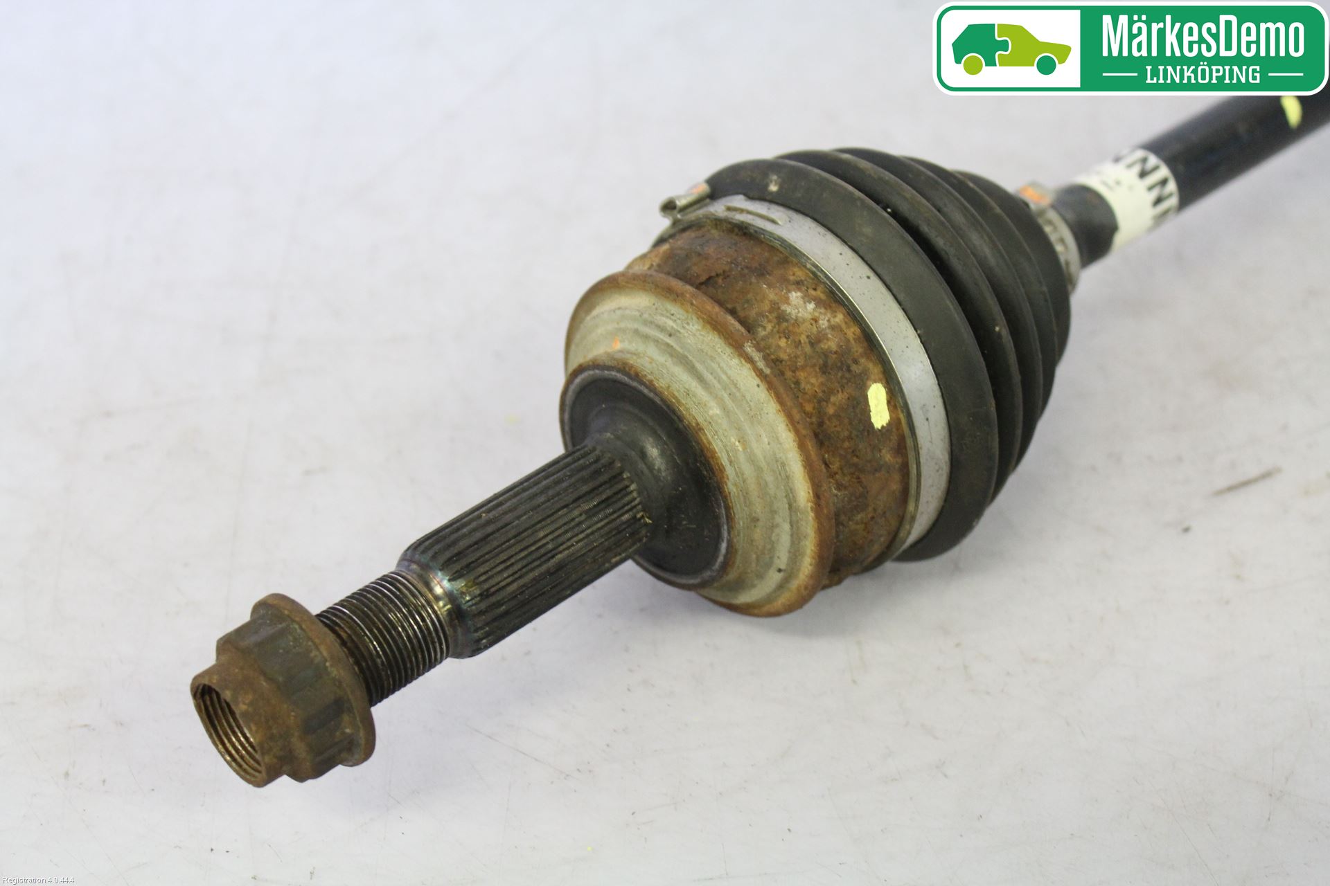 Toyota YARIS XP130 12-14 Drivaxel Fram Vänster