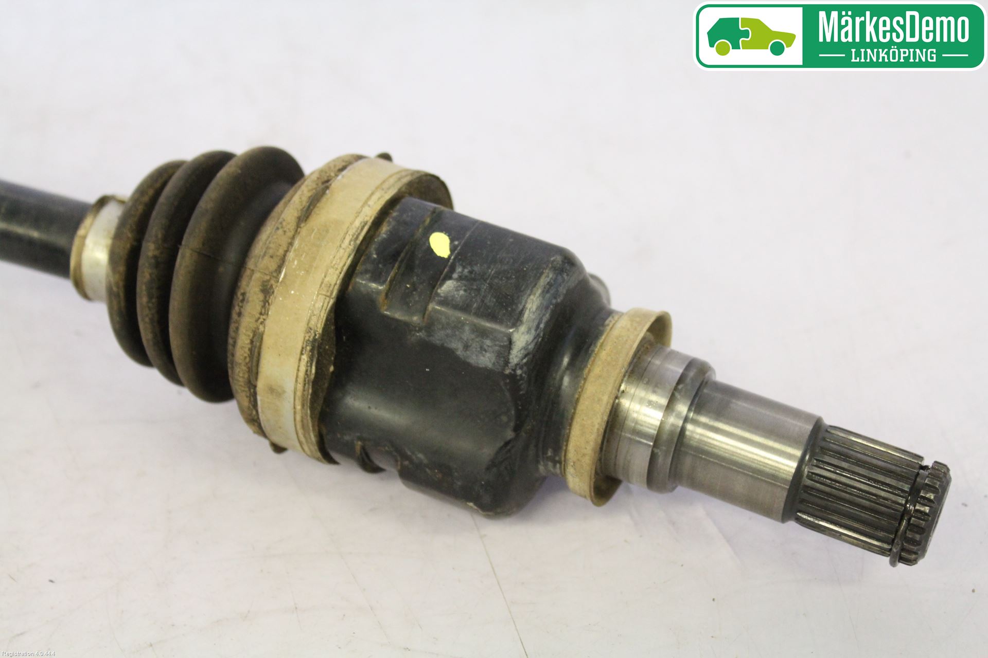 Toyota YARIS XP130 12-14 Drivaxel Fram Vänster