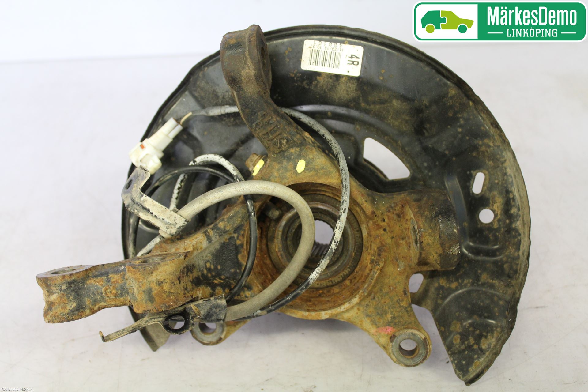 Toyota YARIS XP130 12-14 Styrspindel Lagerhus Hö