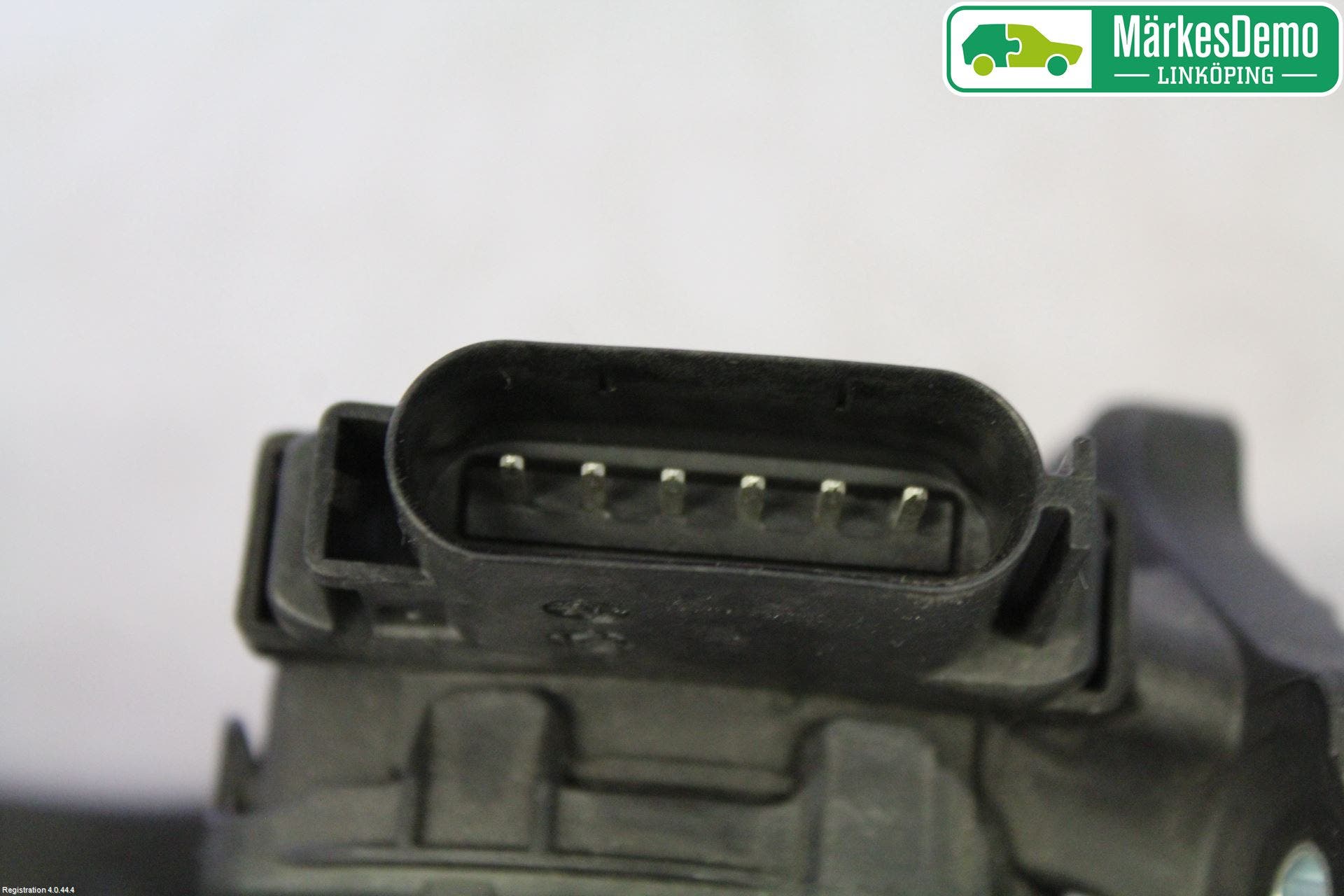 Volvo V70 14-16 Gaspedal