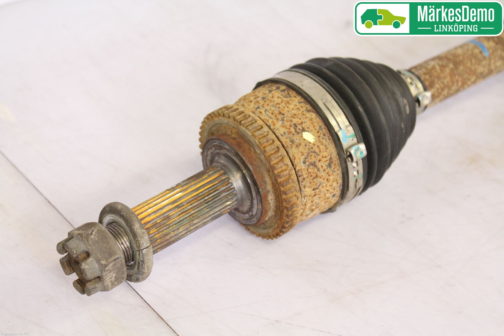 Hyundai i20 PB 09-14 Drivaxel Fram Höger