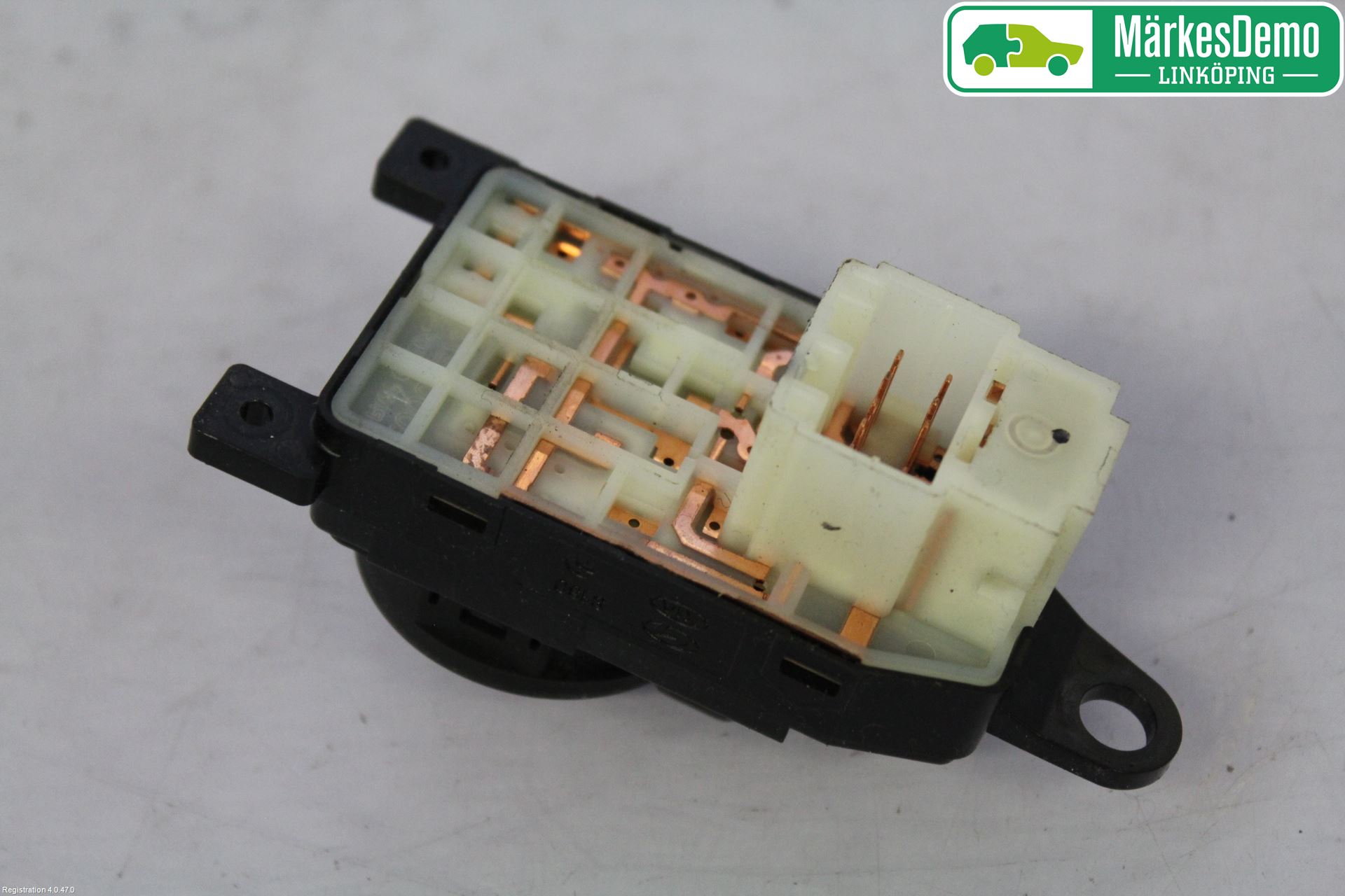 Hyundai i20 PB 09-14 Strömställare Spegel