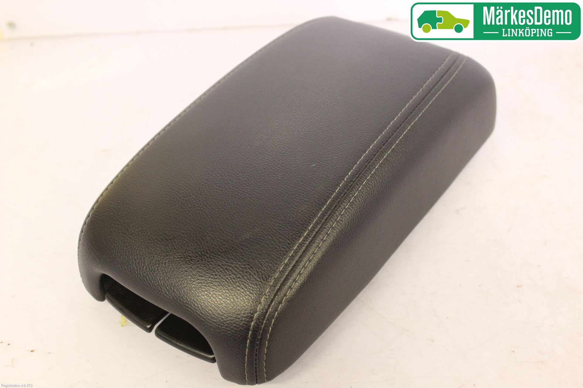 Mitsubishi OUTLANDER 07-12 Inredning Armstöd