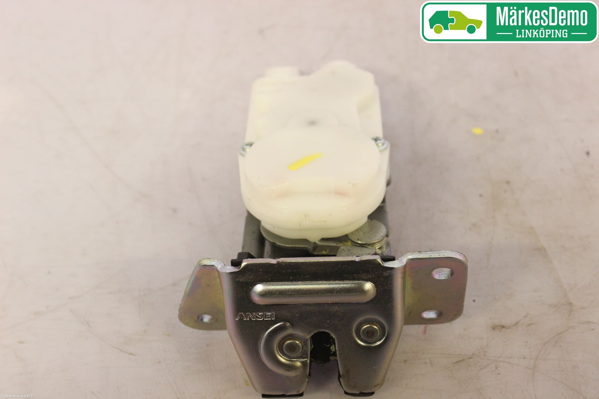 Mitsubishi OUTLANDER 07-12 Låskista Baklucka