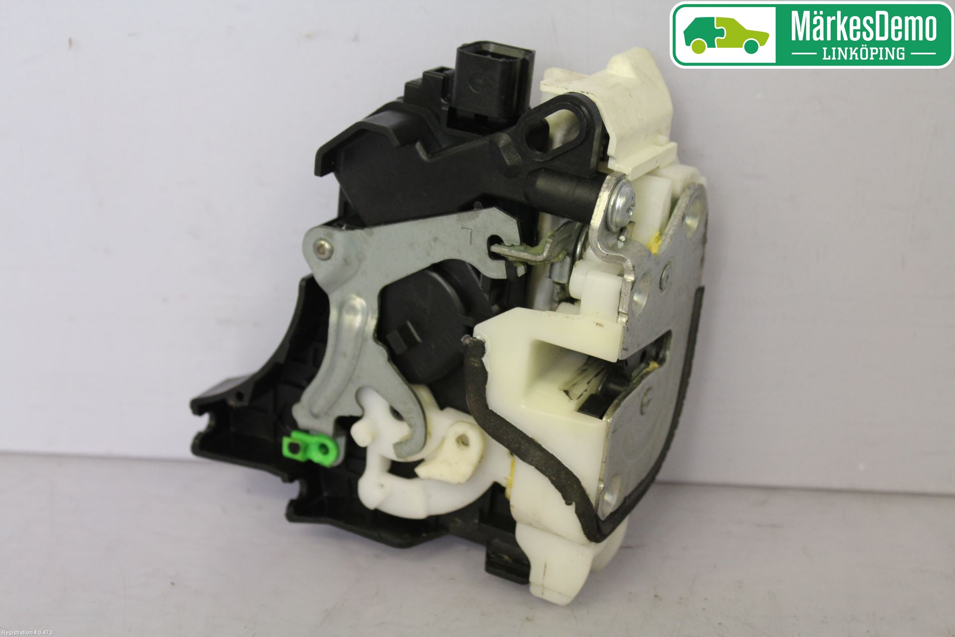 Mitsubishi OUTLANDER 07-12 Låskista-Dörrlås