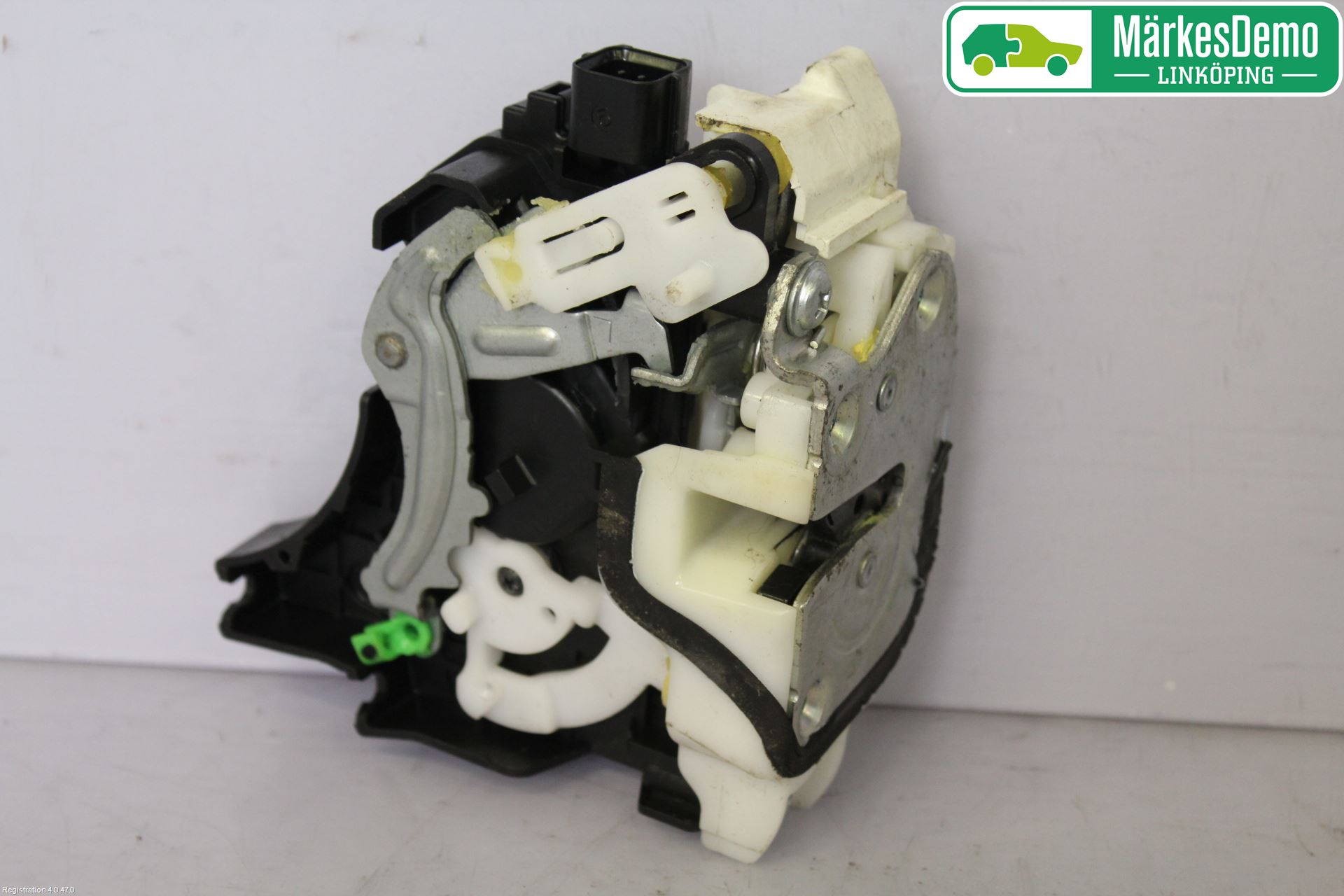 Mitsubishi OUTLANDER 07-12 Låskista-Dörrlås