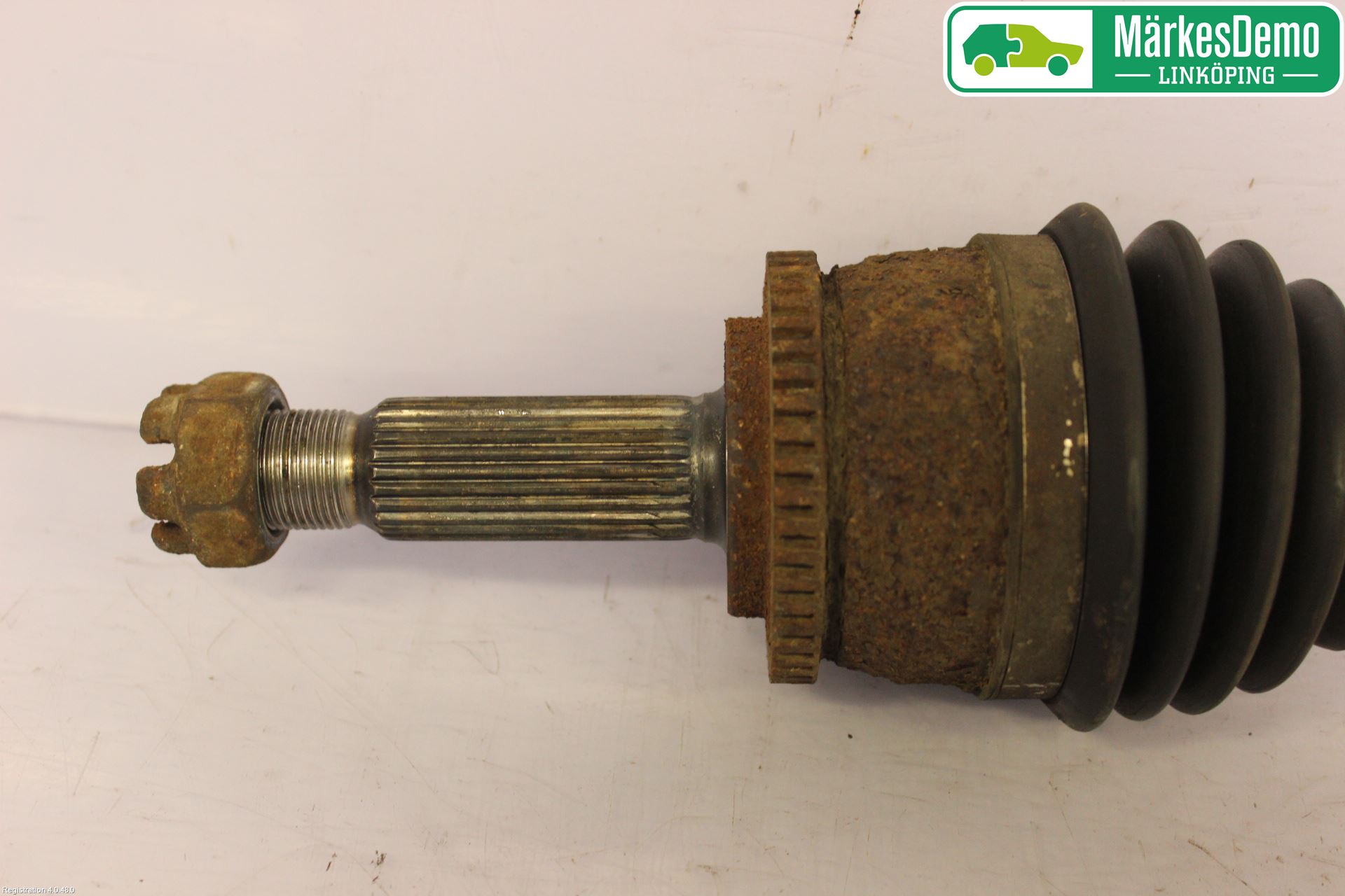 Hyundai i20 PB 09-14 Drivaxel Fram Vänster