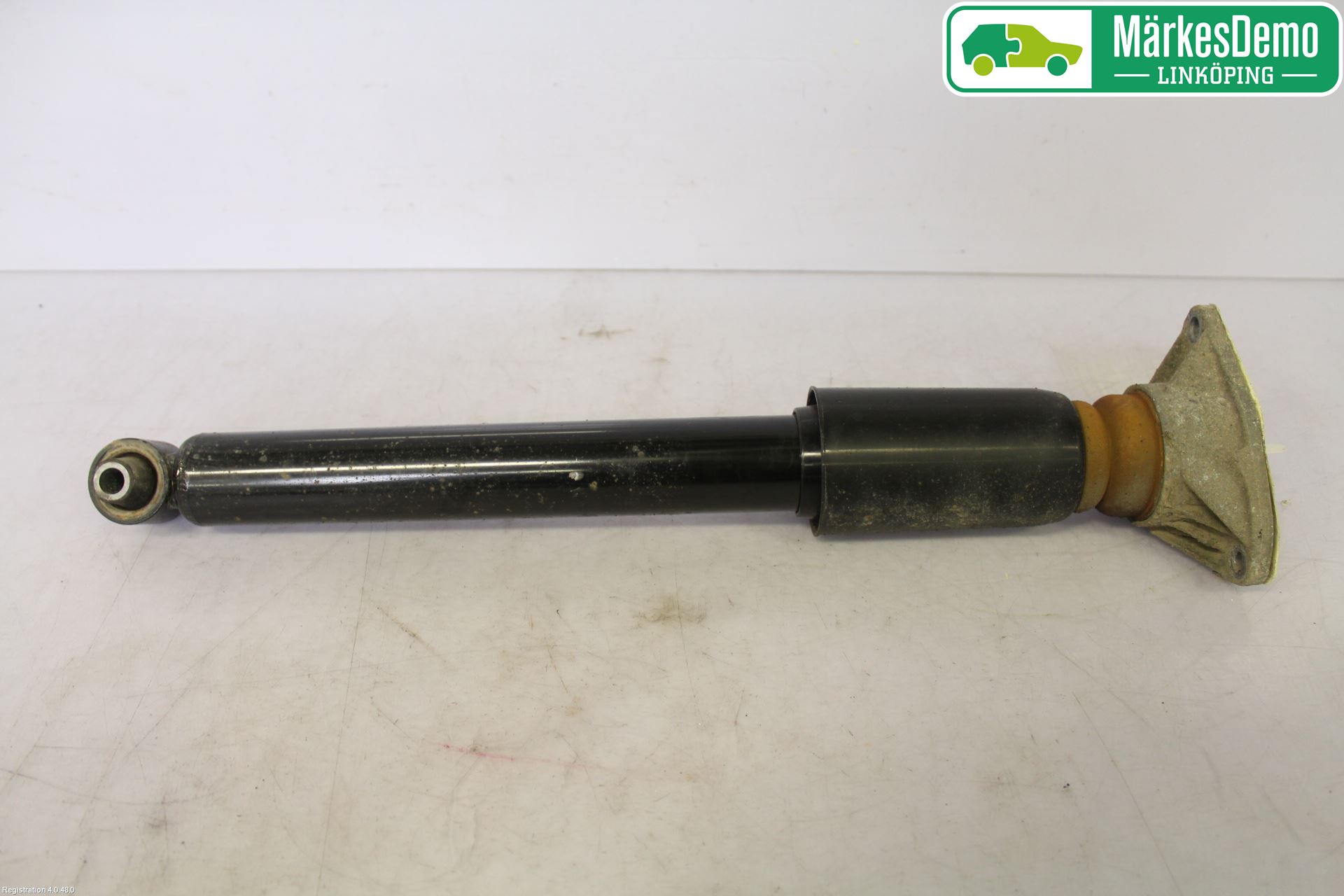 BMW 1 F20/F21 11-19 Stötdämpare Bak