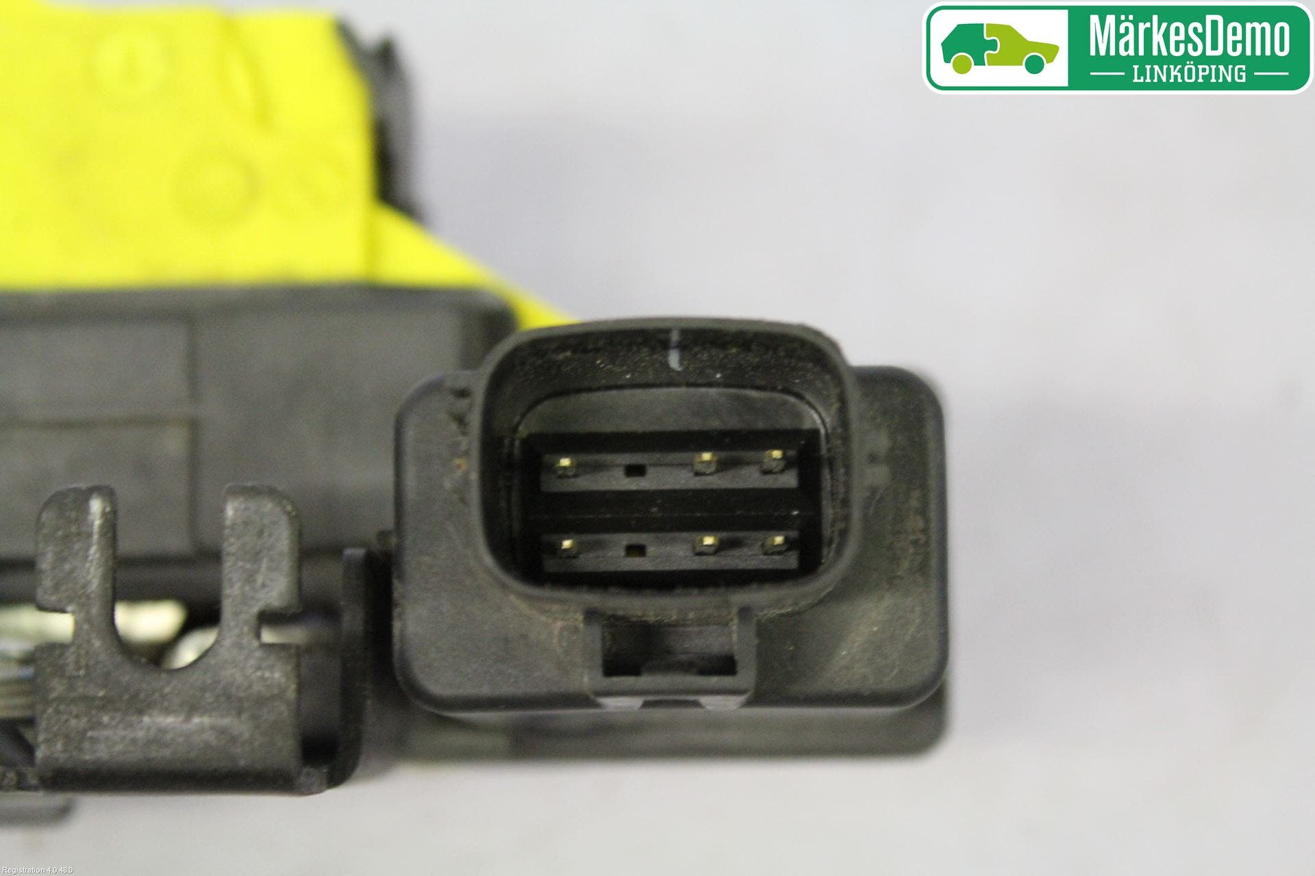 Volvo V70 05-08 Låskista-Dörrlås