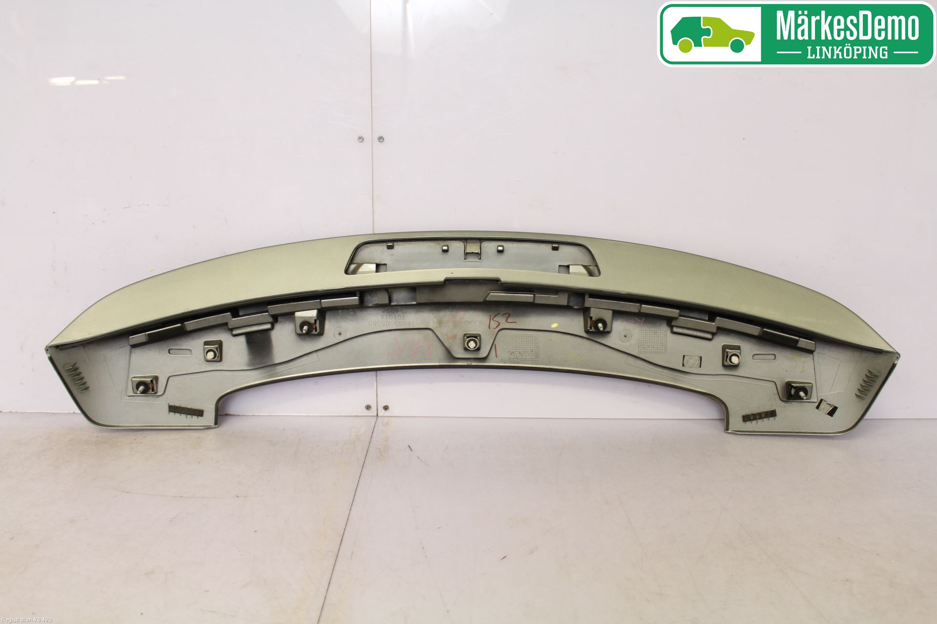 Toyota AVENSIS 09-15 Spoiler Baklucka
