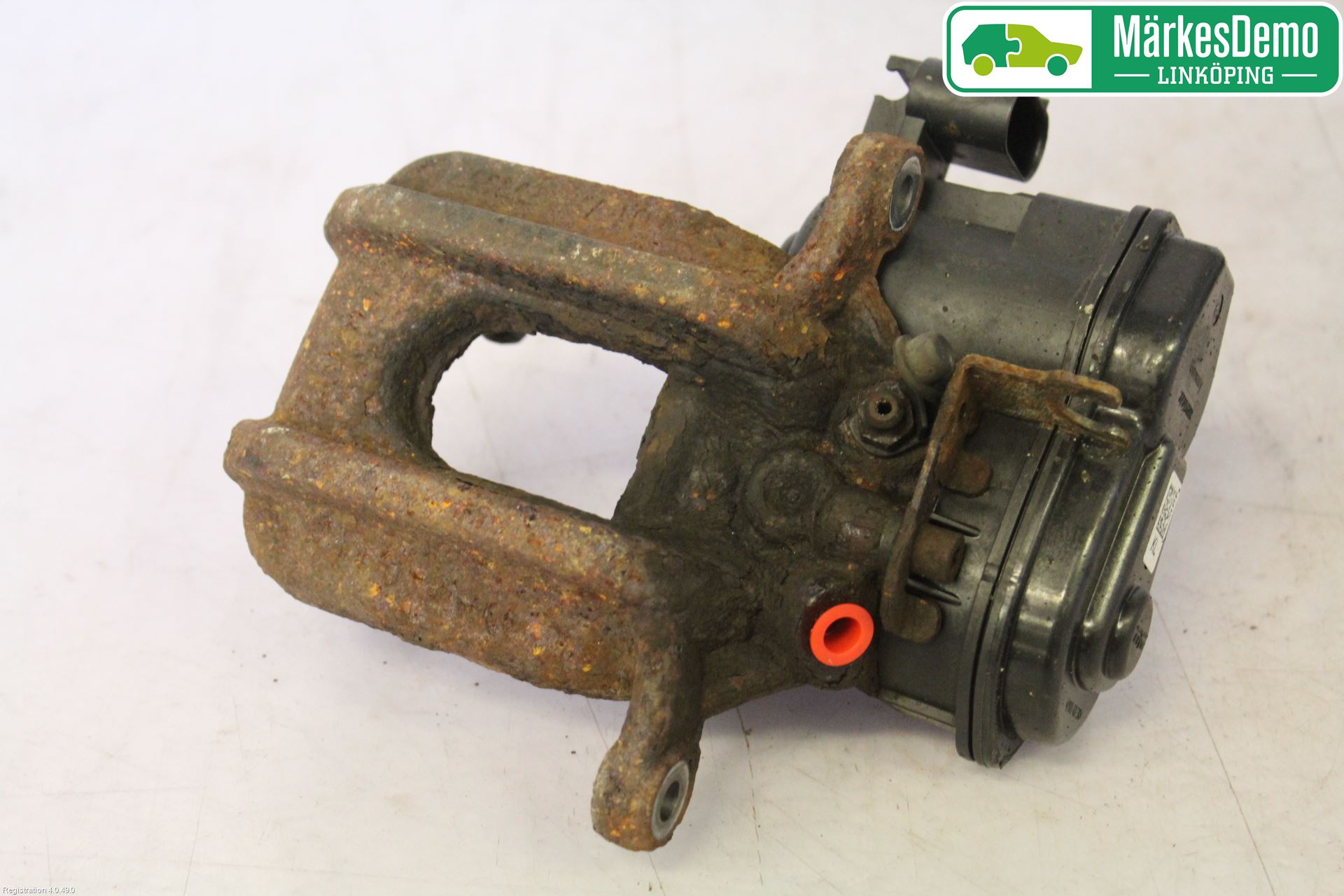 BMW 5 F10/F11/F18 09-17 Bromsok Bak Vänster