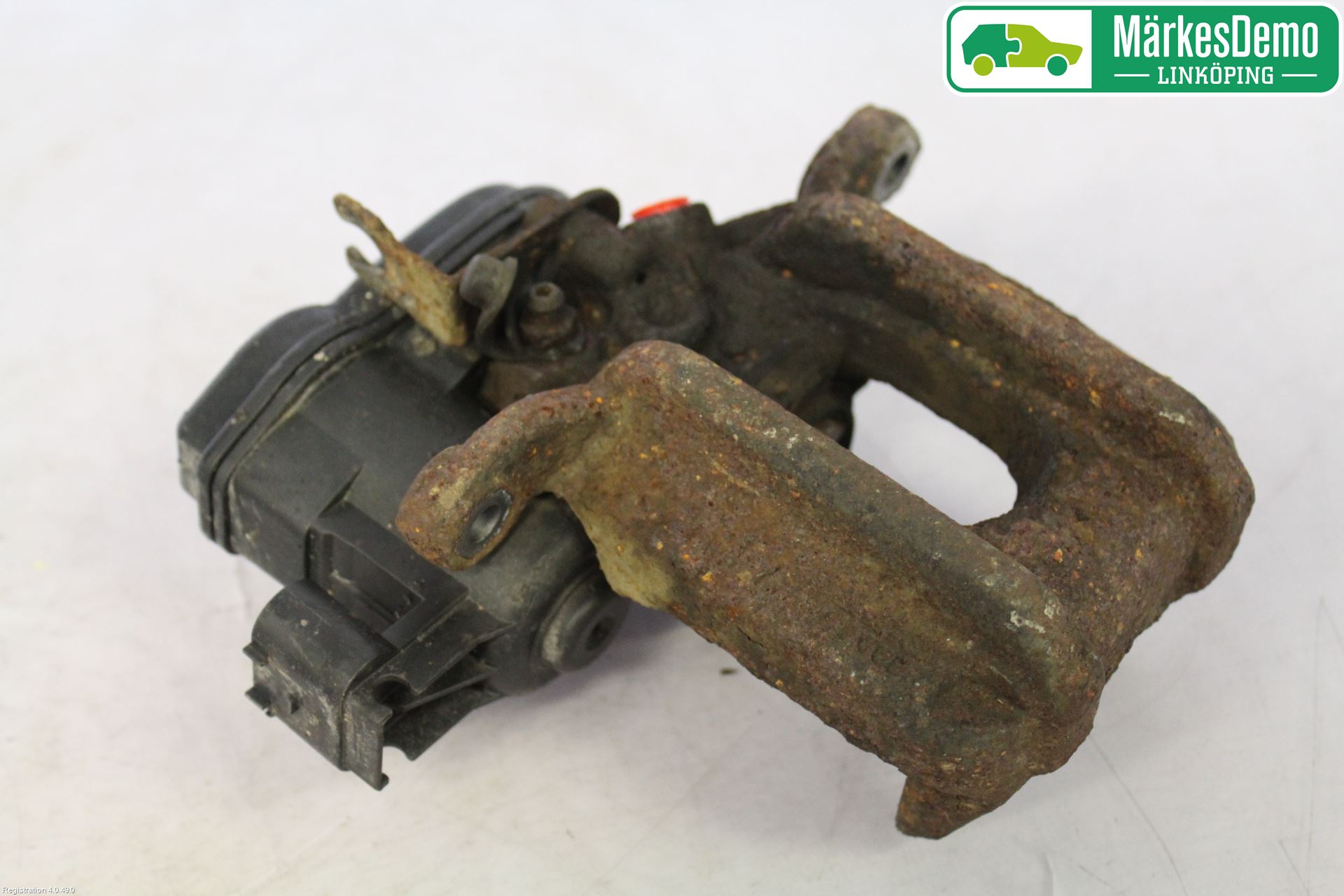 BMW 5 F10/F11/F18 09-17 Bromsok Bak Vänster