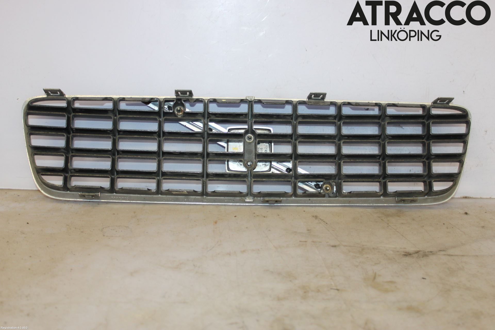 Volvo S60 01-04 Grill-Galler