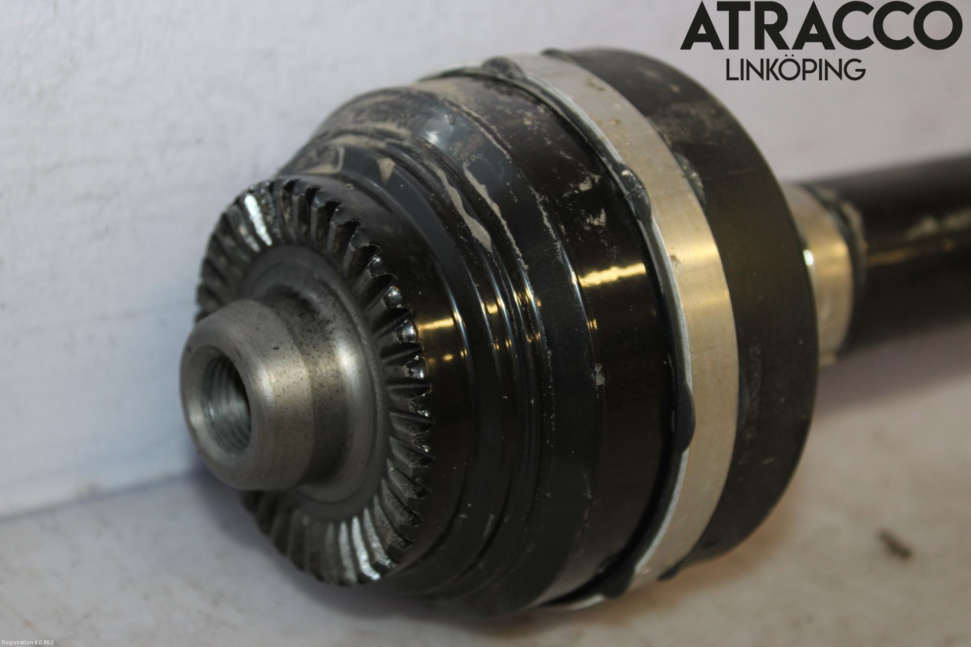 BMW 5 G30/G31/F90 17-23 Drivaxel Bak Höger