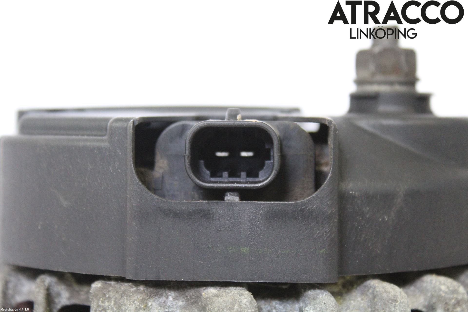 Opel INSIGNIA 09-16 Generator