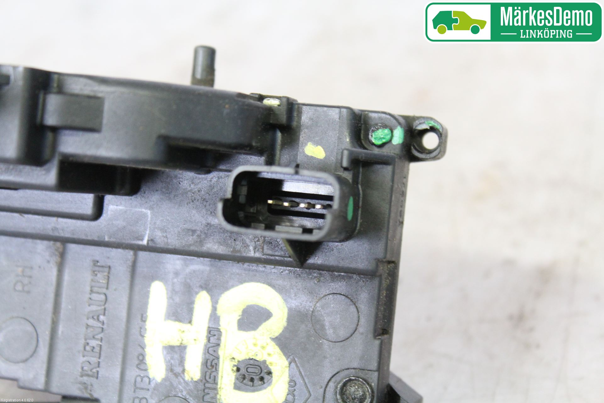 Renault CLIO III  09-12 Låskista-Dörrlås